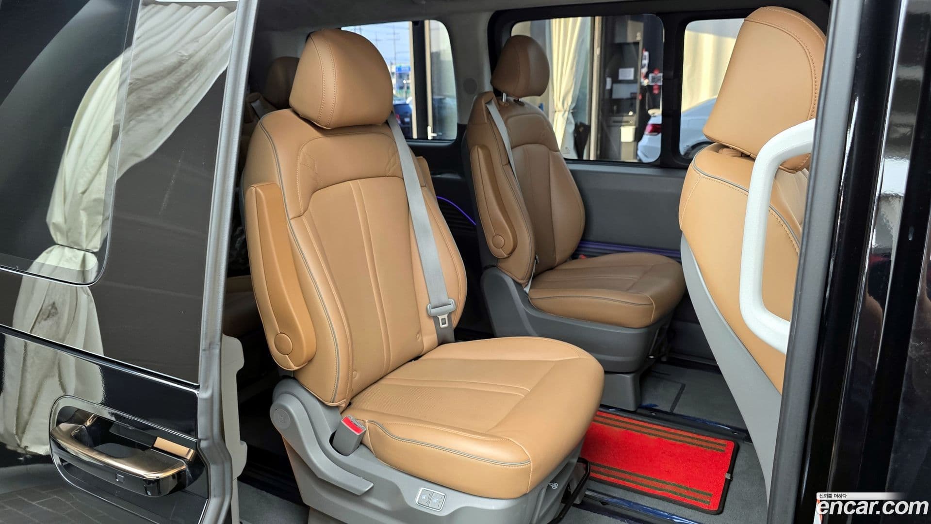 Main__Slider__Photo:Staria Hyundai 2024.3-11