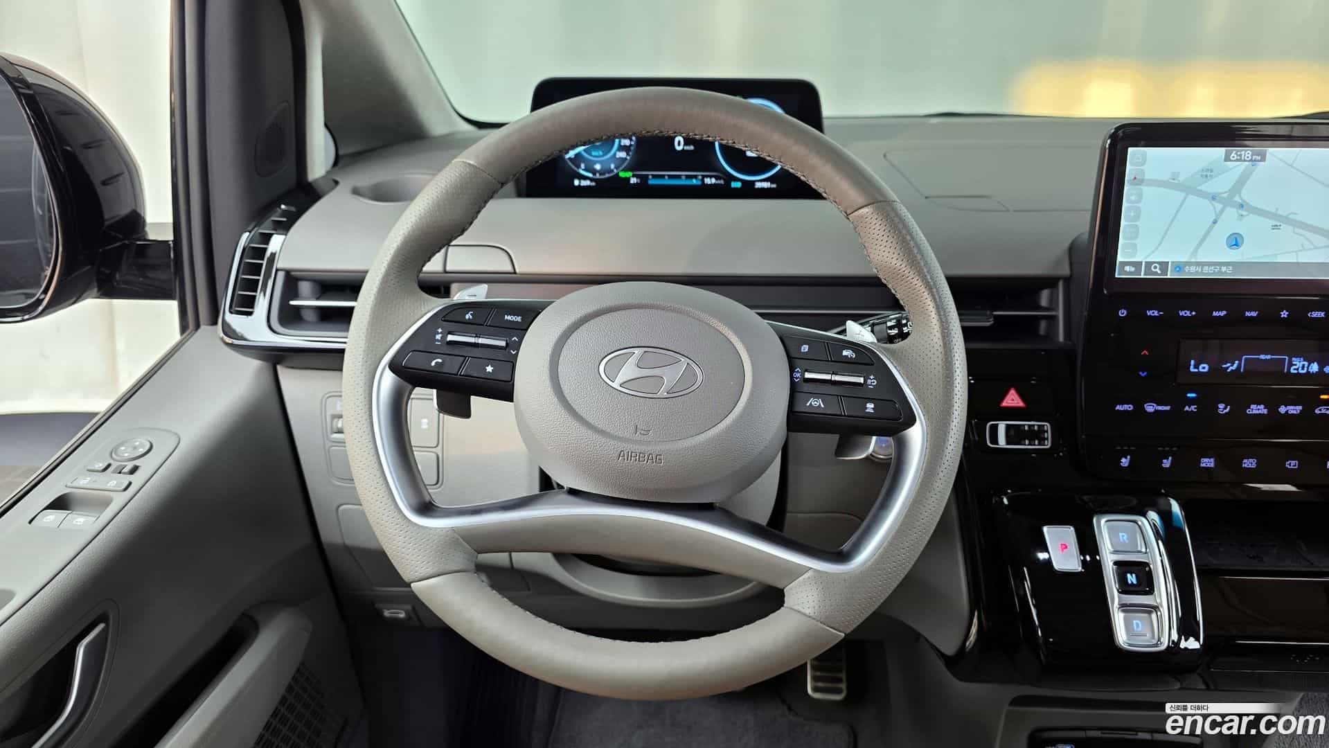 Staria Hyundai 2024.3-OPTION-017