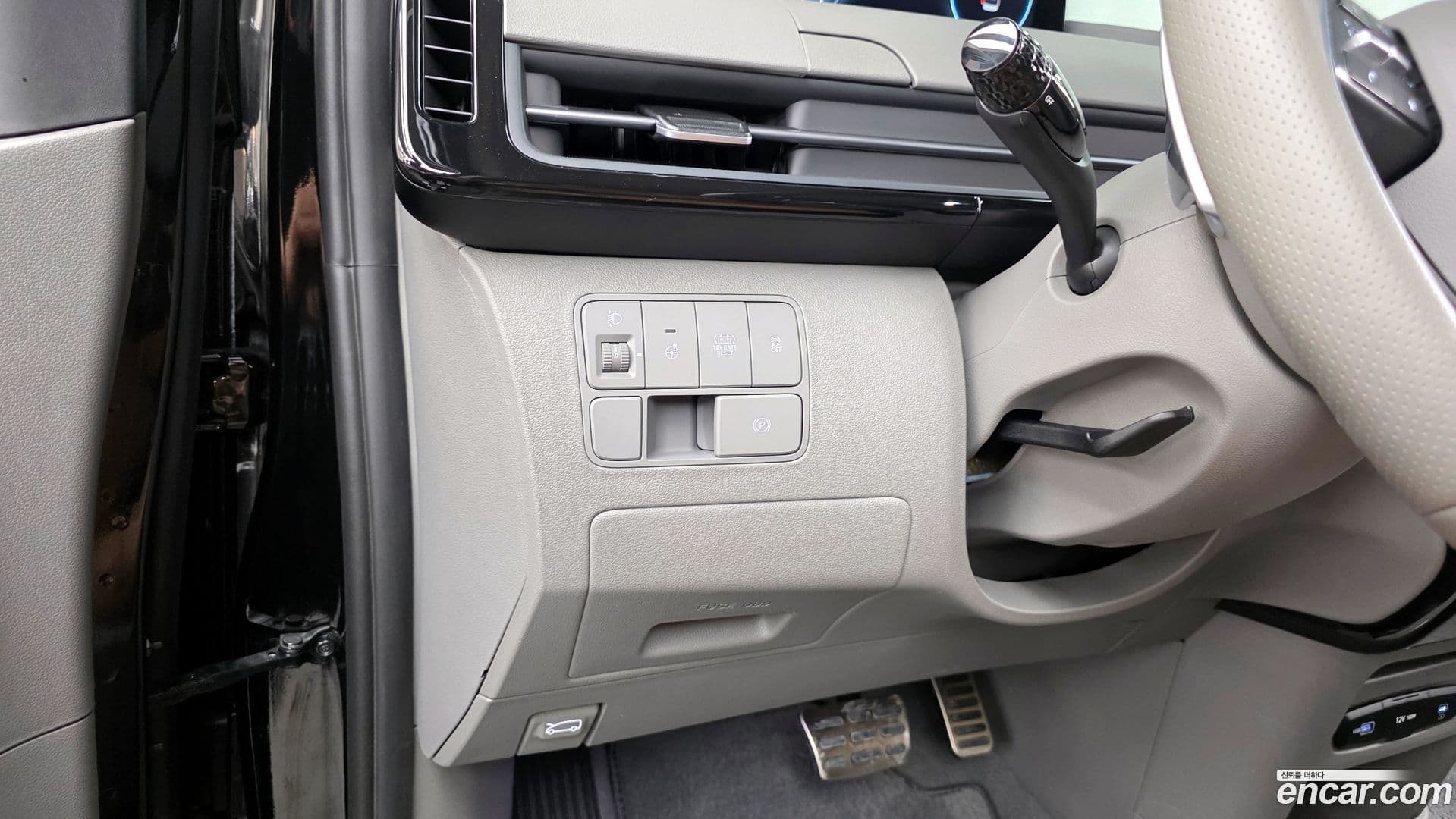 Main__Slider__Photo:Staria Hyundai 2024.3-15