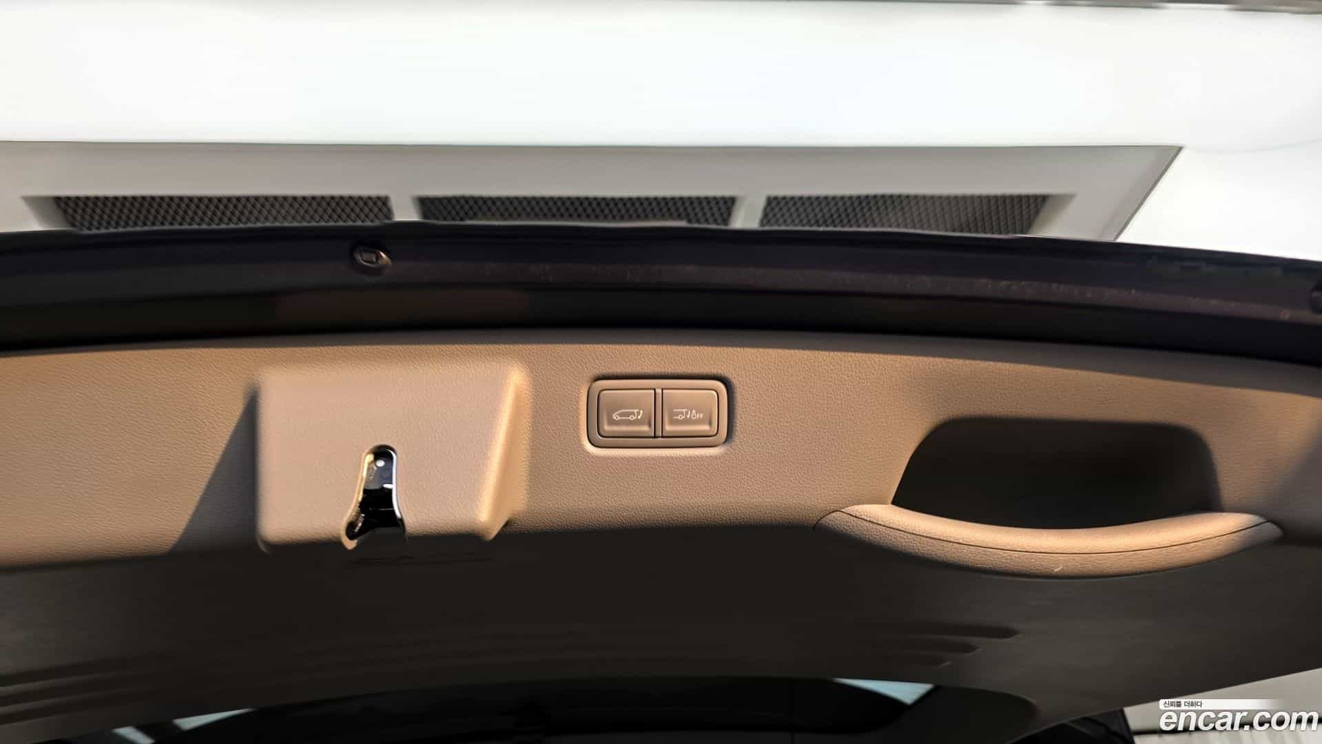 Staria Hyundai 2024.3-OPTION-044