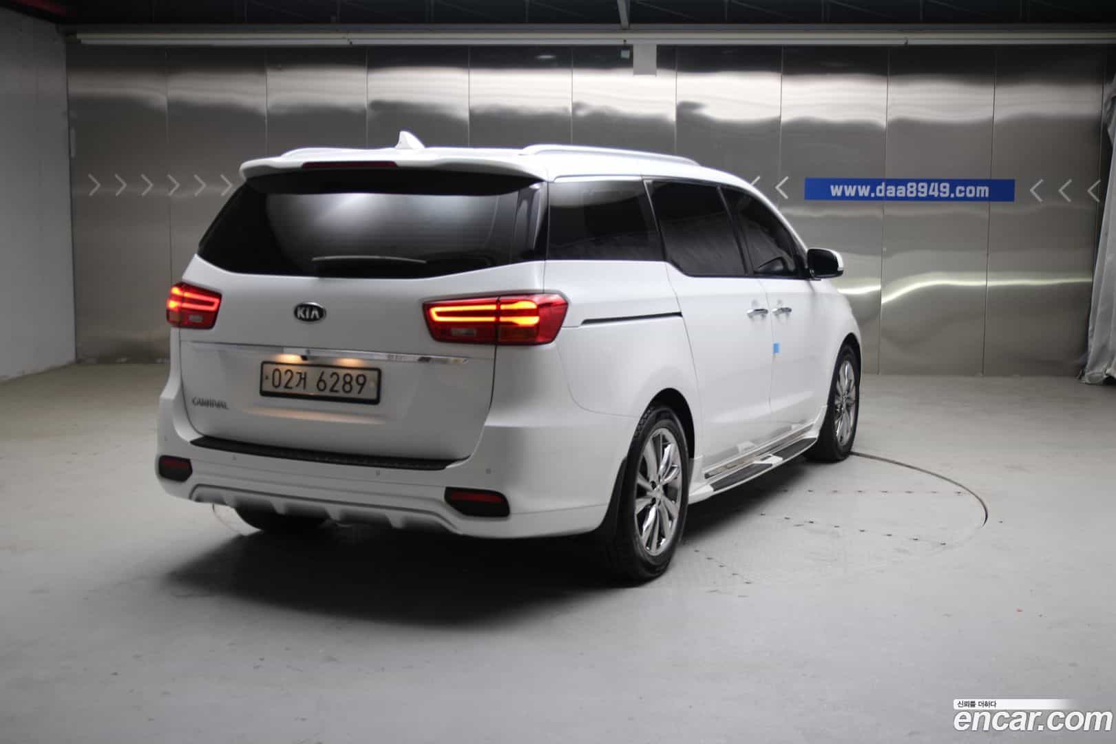 Canival Kia 2018.2-OUTER-004
