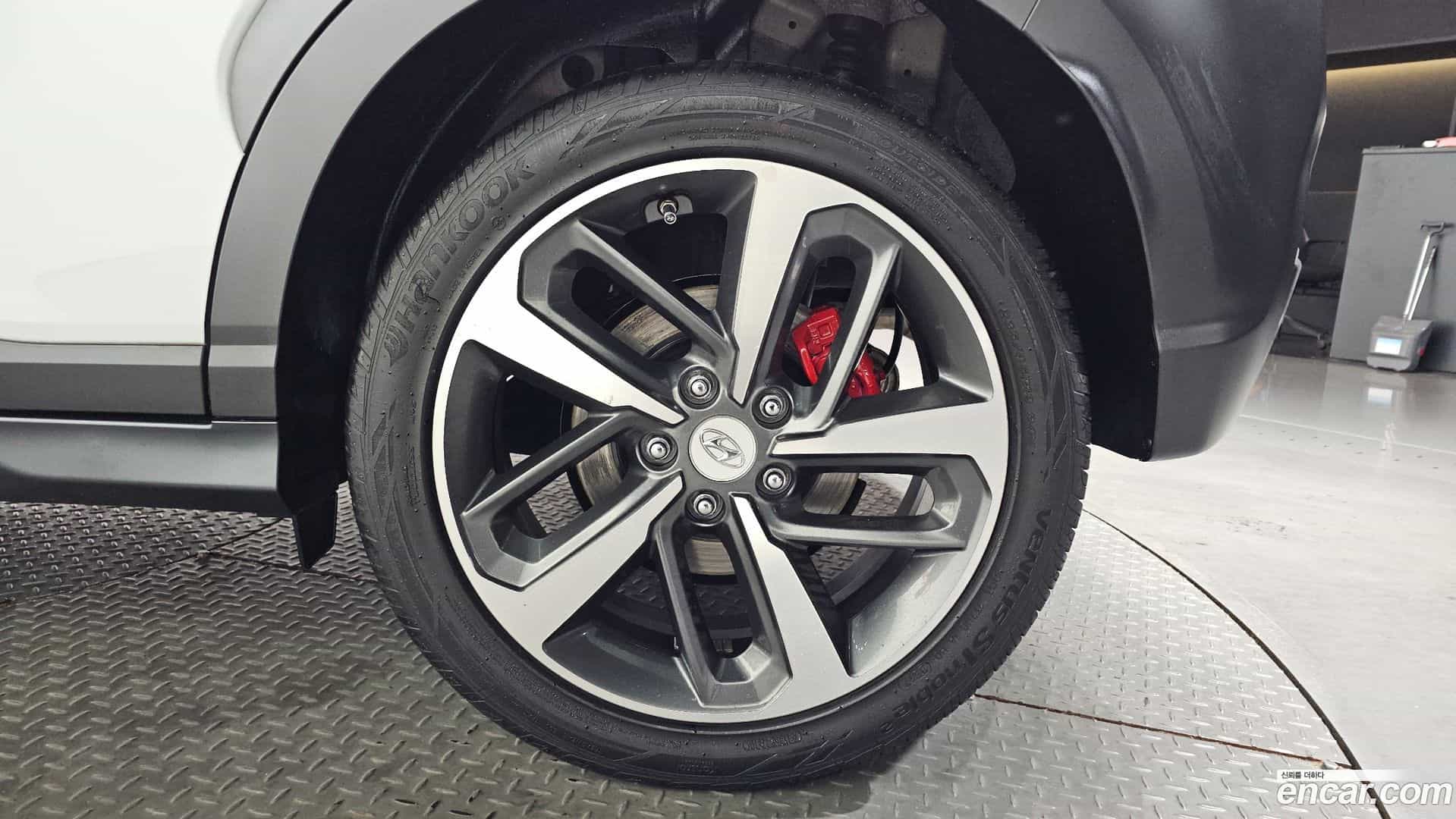 Kona Hyundai 2018.0-OUTER-031
