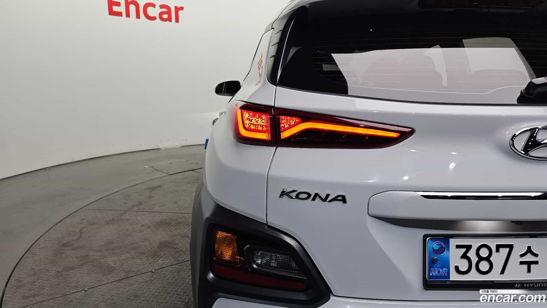 Kona Hyundai 2018.0-OUTER-033