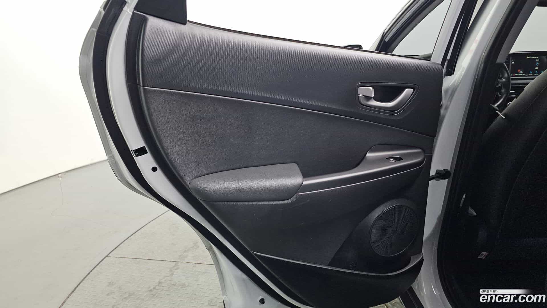 Kona Hyundai 2018.0-INNER-035