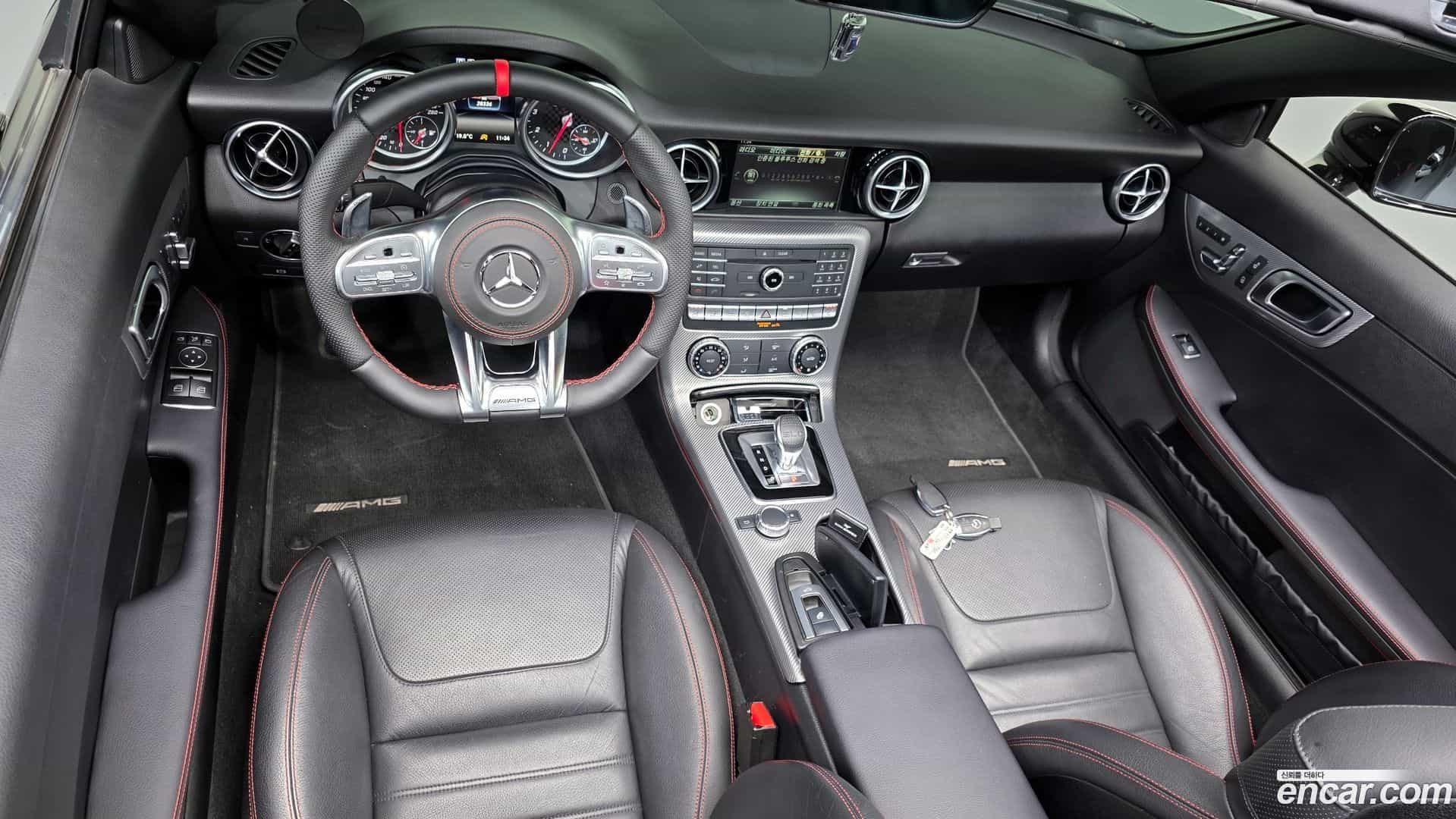 SLC-Class Mercedes-Benz 2017.5-INNER-007