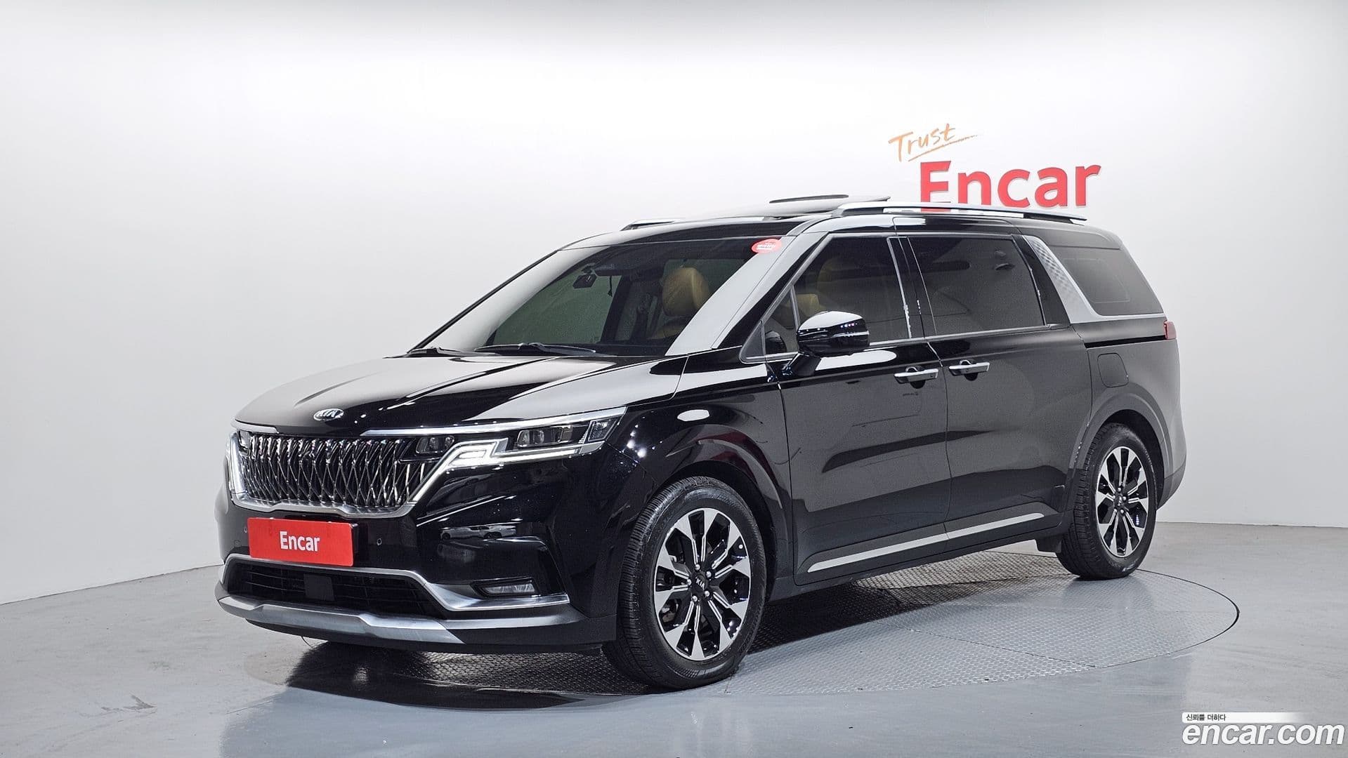 Main__Slider__Photo:Canival Kia 2021.2-0