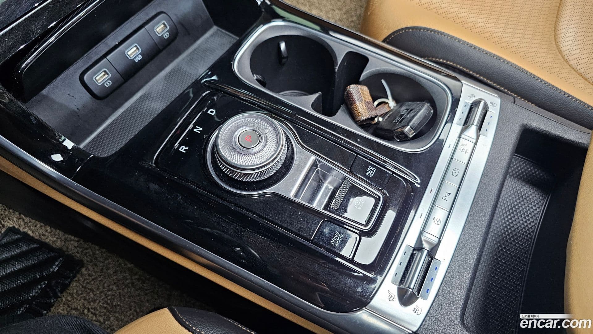 Main__Slider__Photo:Canival Kia 2021.2-8