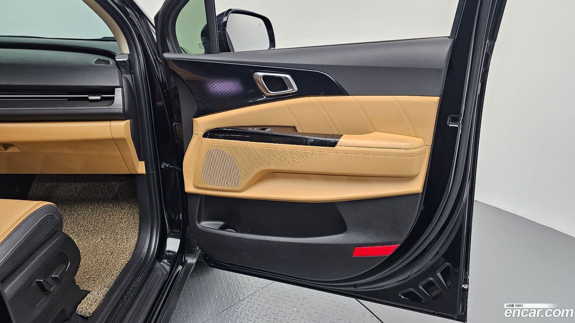 Main__Slider__Photo:Canival Kia 2021.2-24