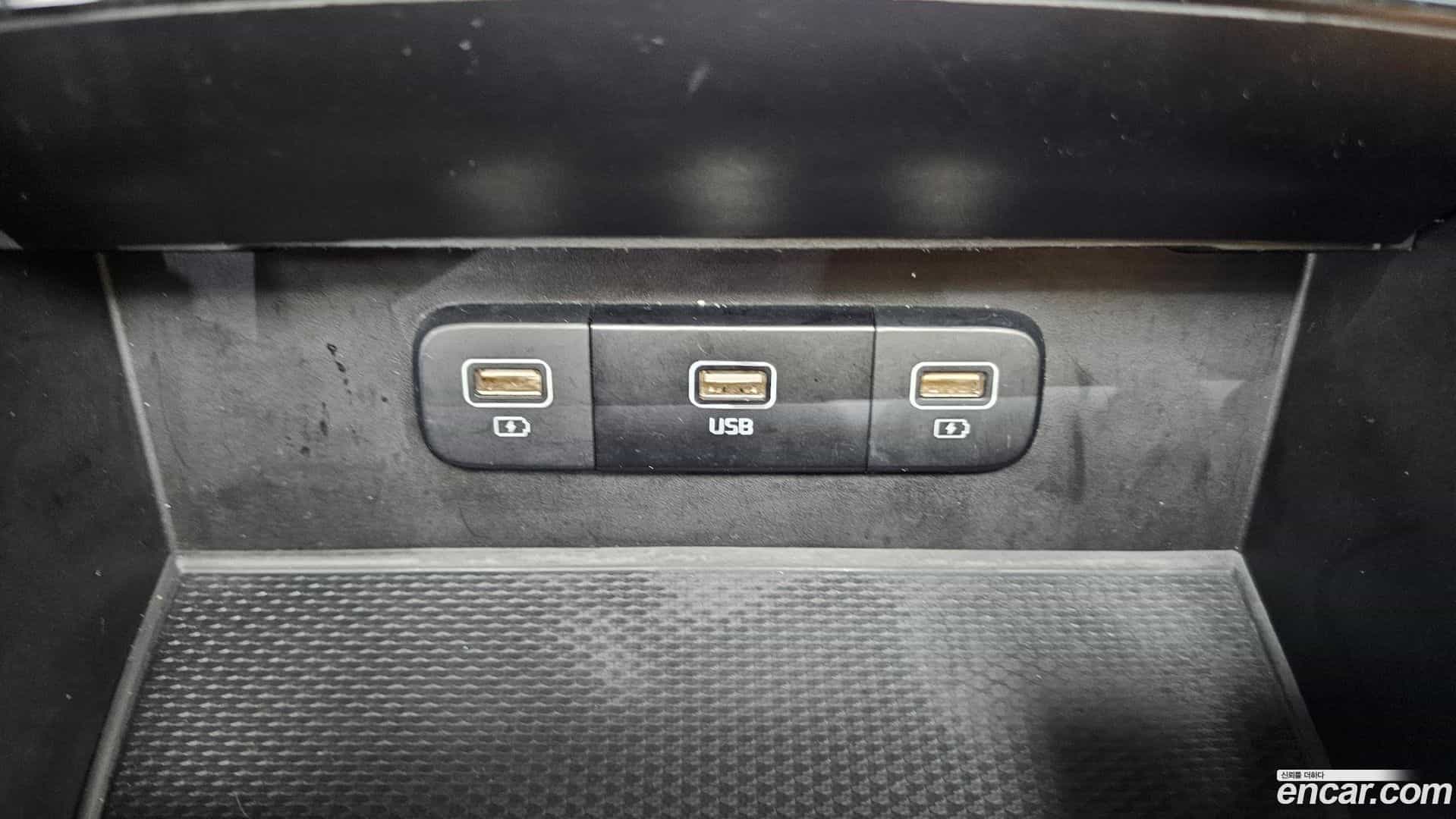 Canival Kia 2021.2-OPTION-046