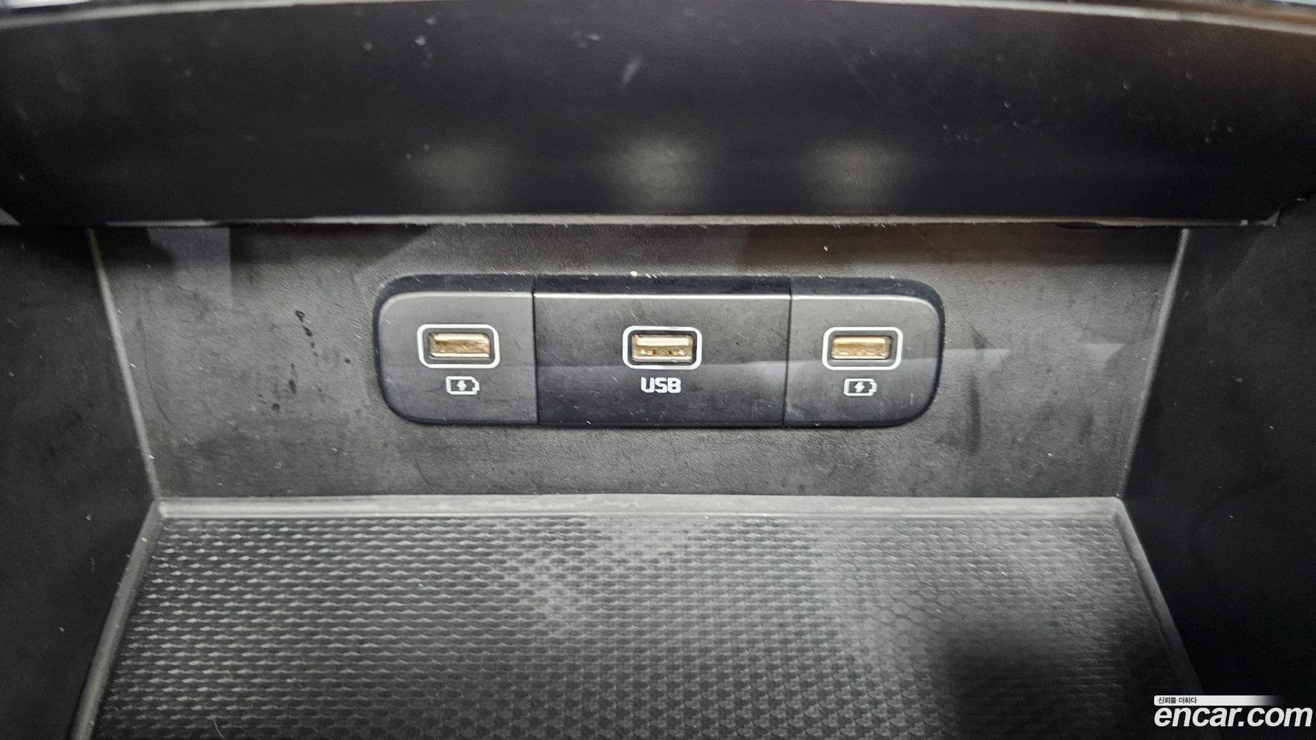 Main__Slider__Photo:Canival Kia 2021.2-32