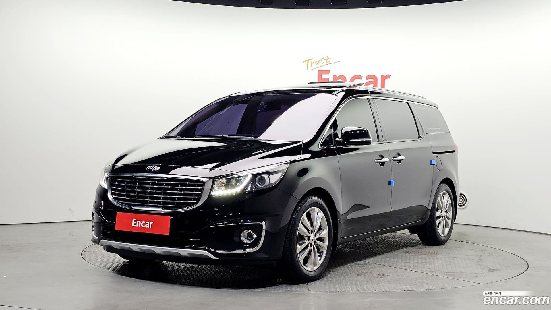 Main__Slider__Photo:Canival Kia 2018.4-0