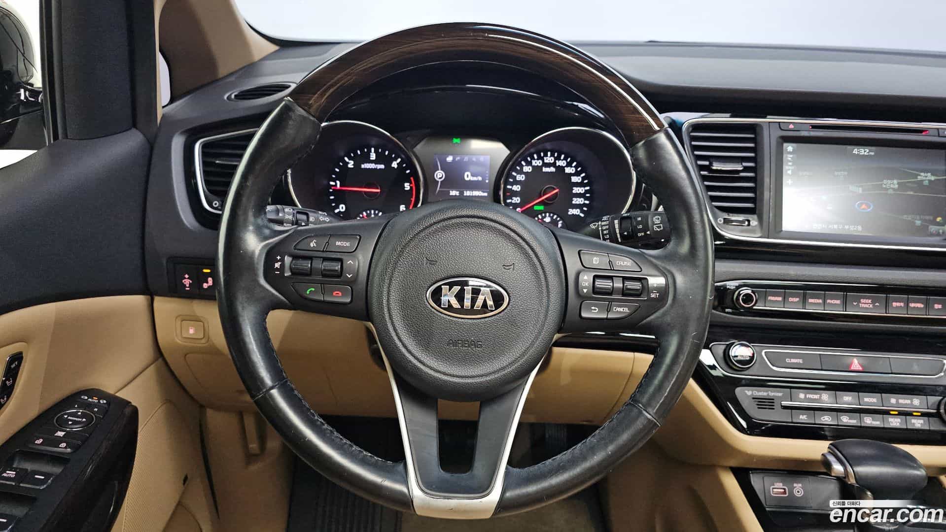 Canival Kia 2018.4-OPTION-019