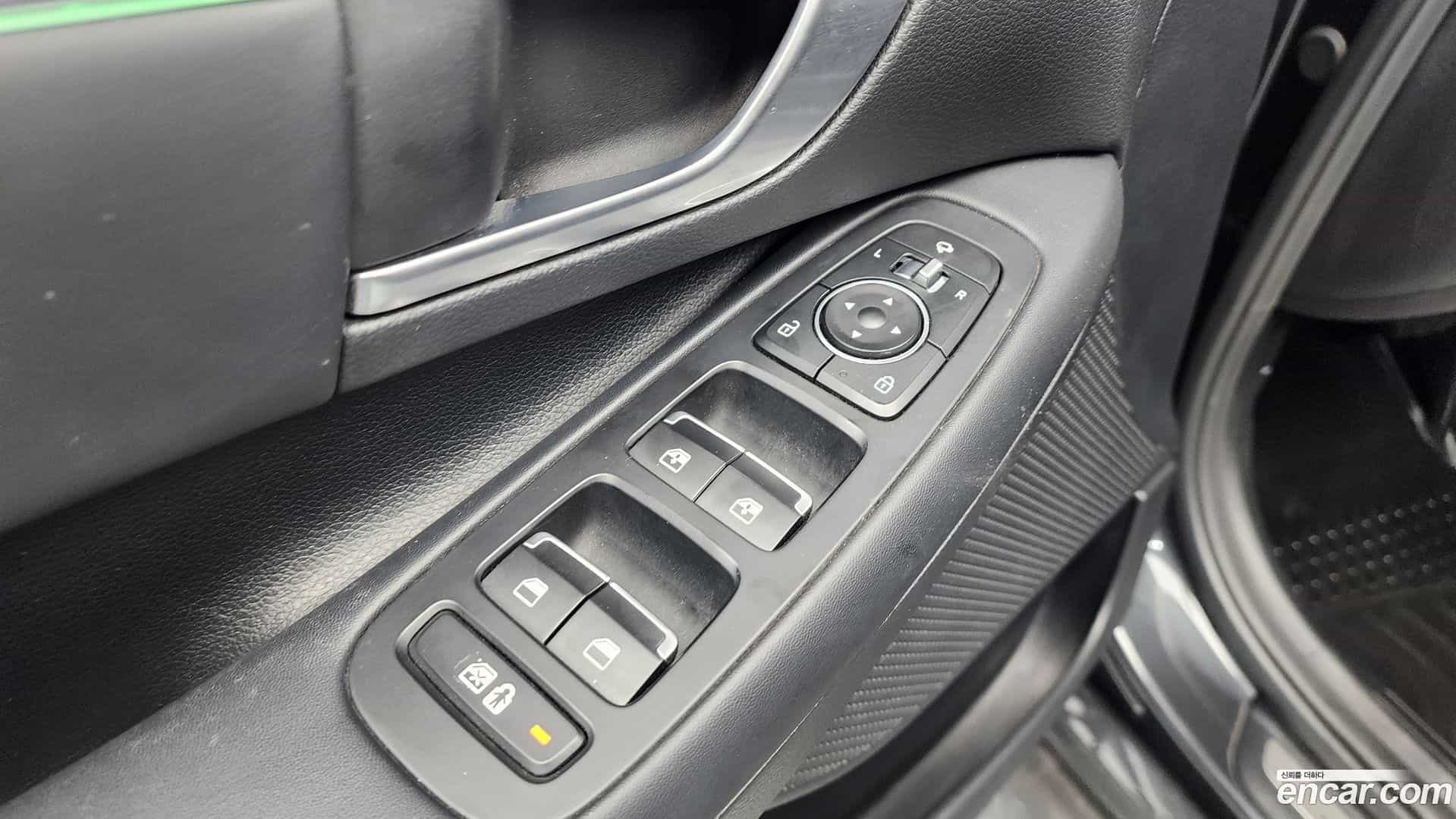 Sonata Hyundai 2020.7-OPTION-043