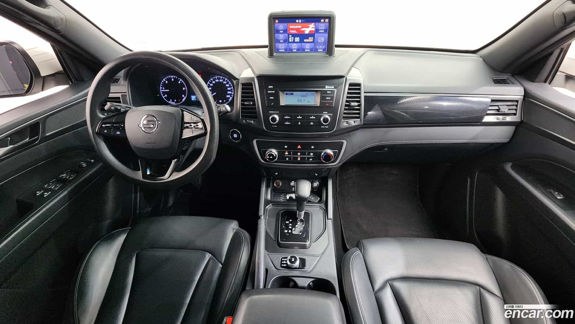 Rexton KG Mobility 2022.0-INNER-007