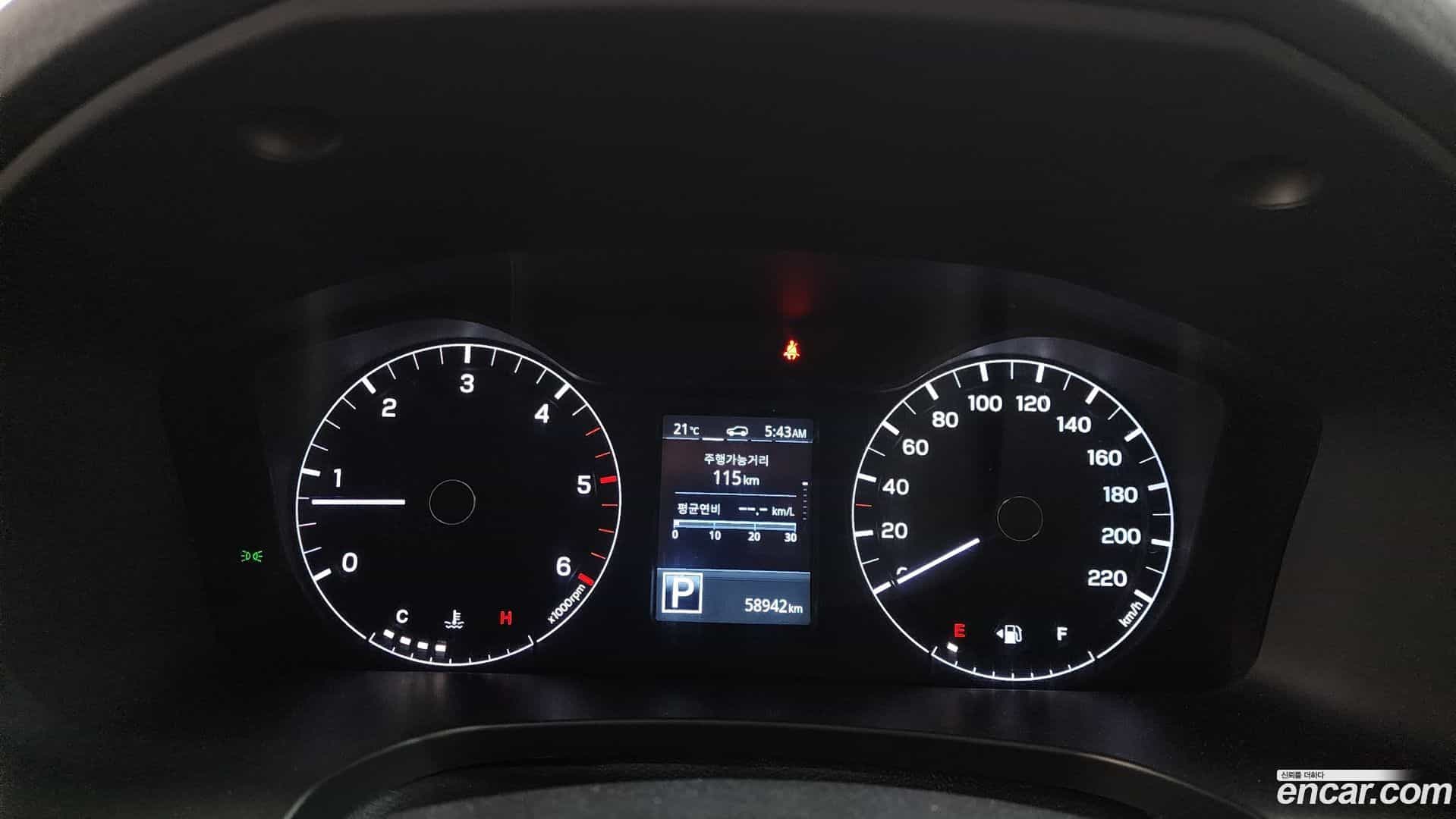 Rexton KG Mobility 2022.0-INNER-008