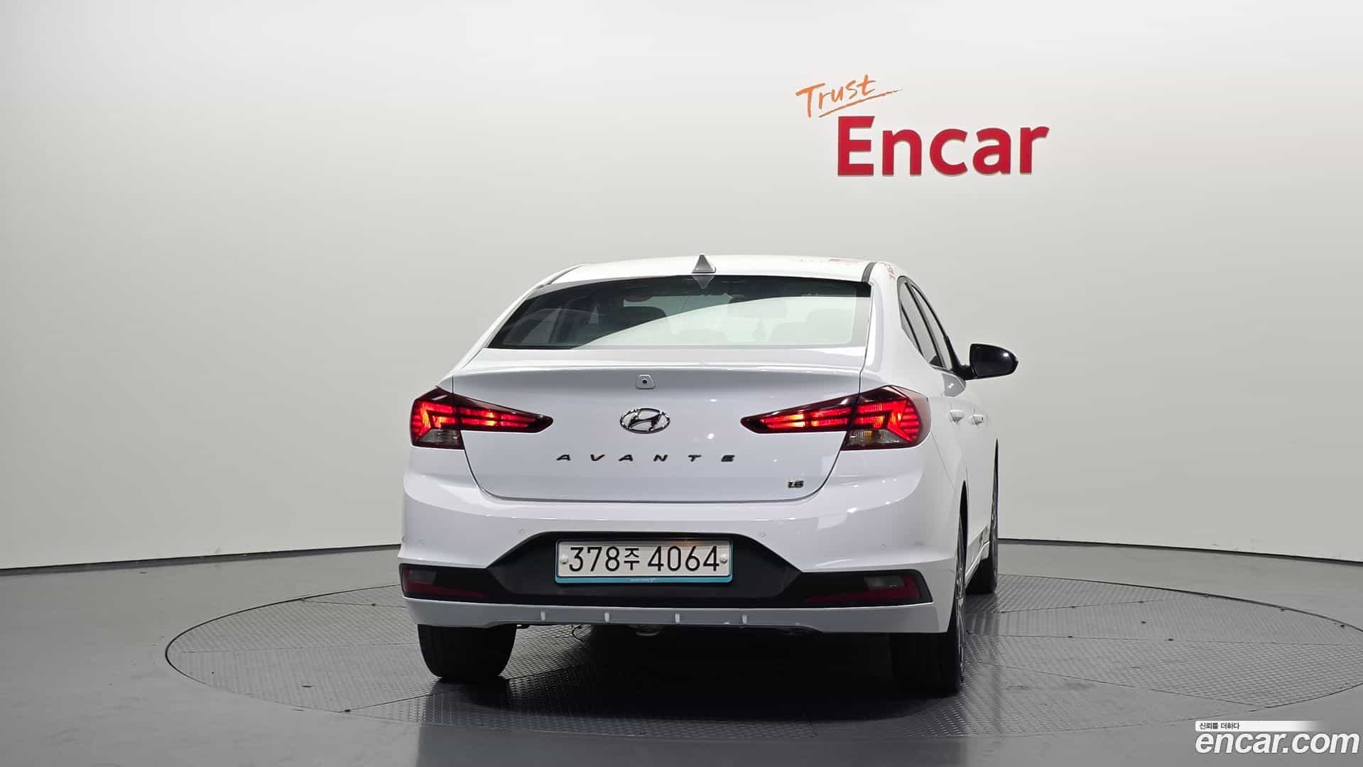 AVANTE Hyundai 2019.5-OUTER-004