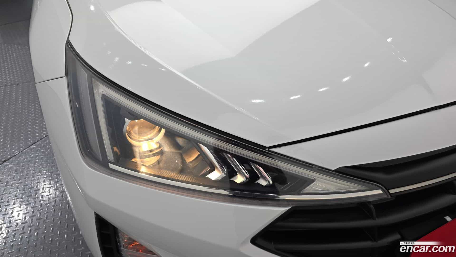 AVANTE Hyundai 2019.5-OUTER-032