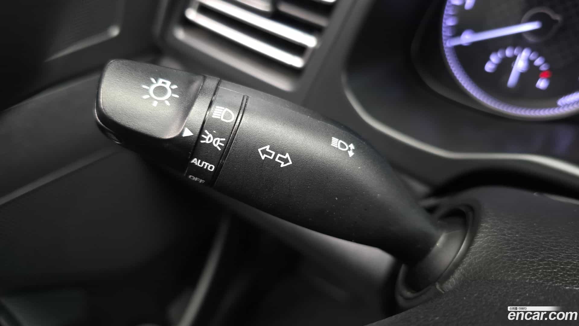 AVANTE Hyundai 2019.5-OPTION-040