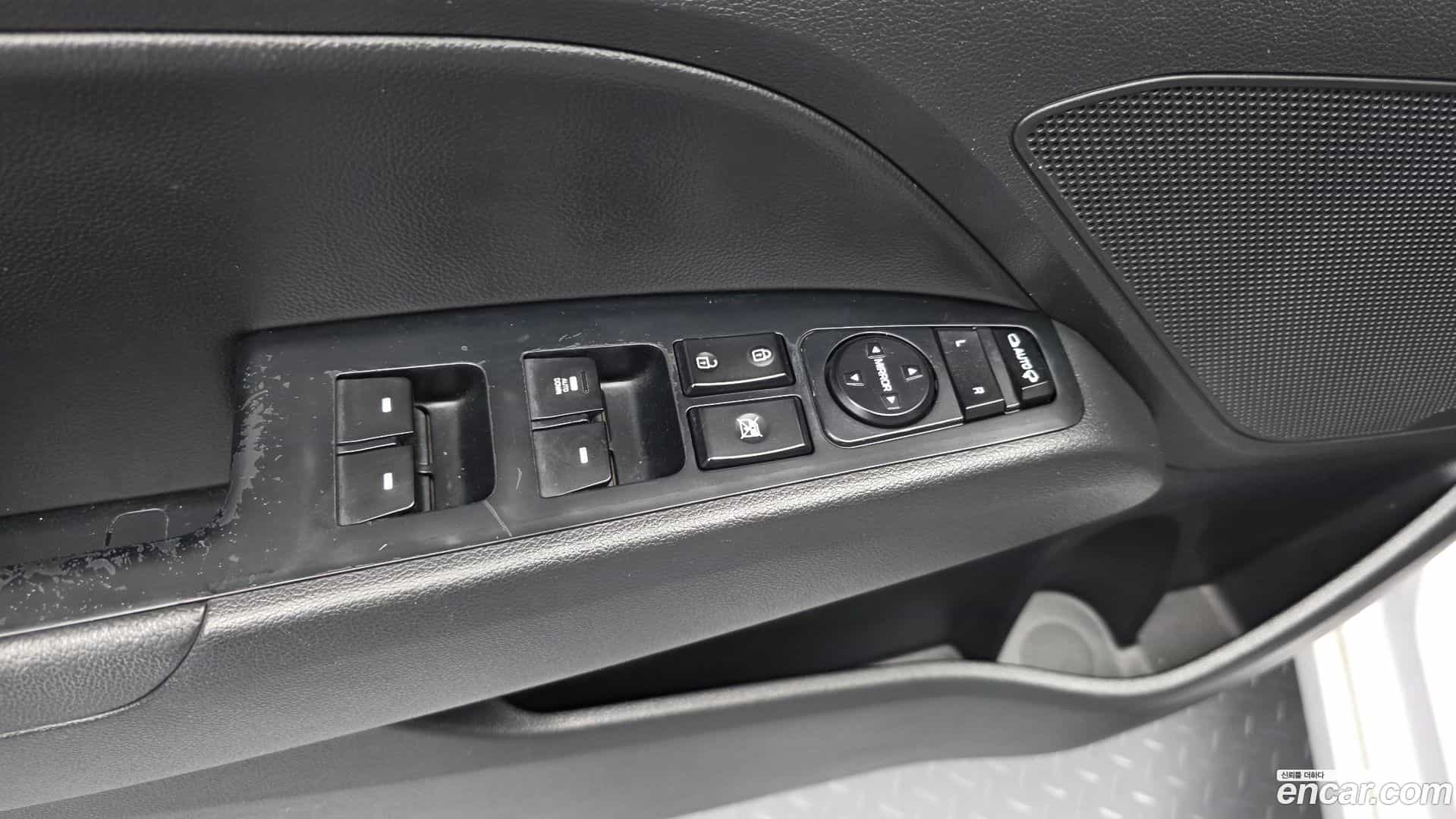 AVANTE Hyundai 2019.5-OPTION-042