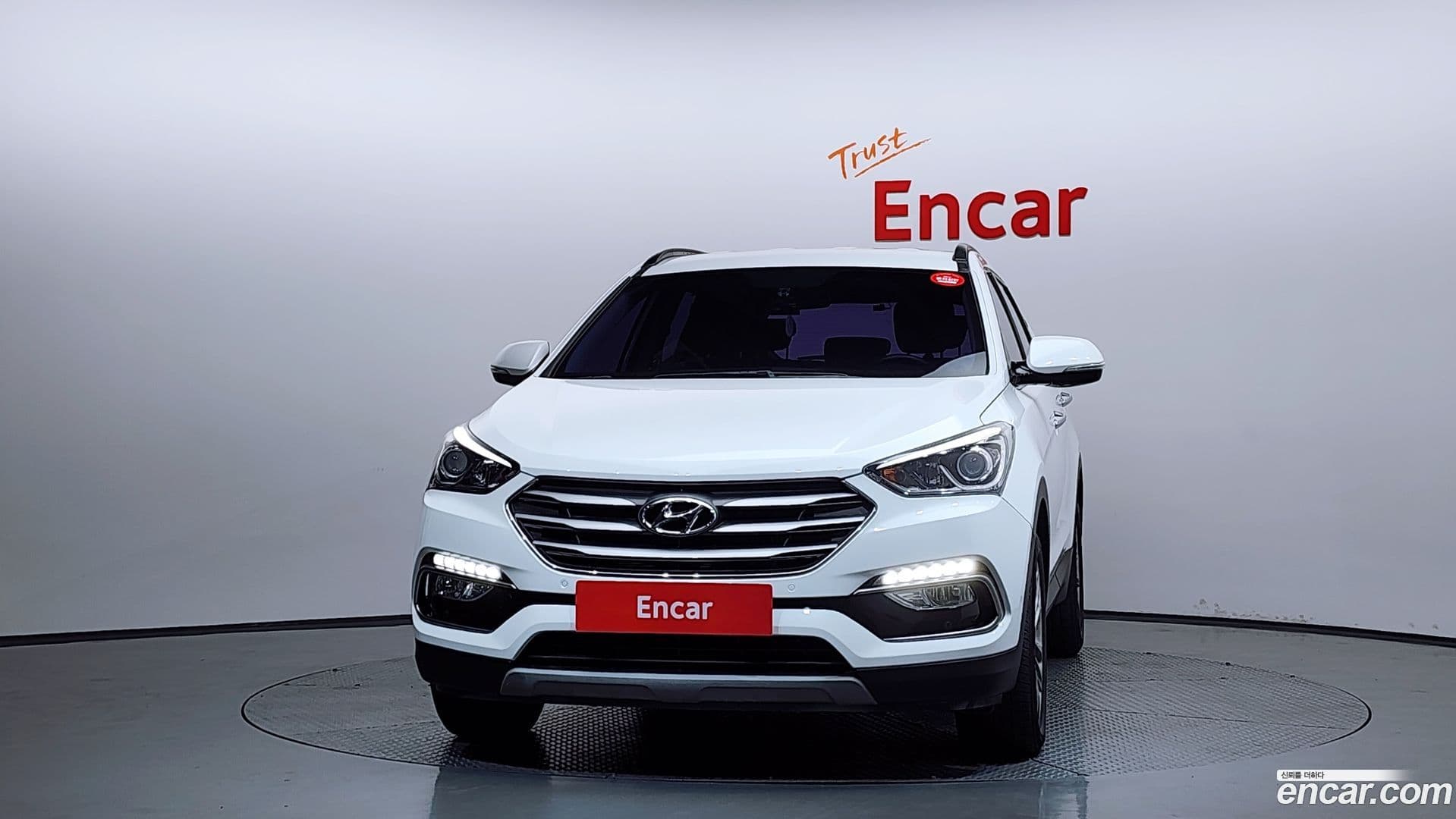 Main__Slider__Photo:Santafe Hyundai 2017.6-2