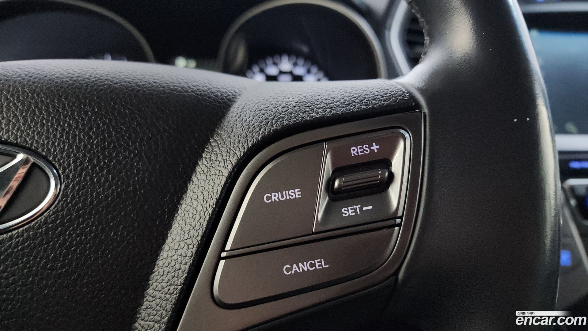 Main__Slider__Photo:Santafe Hyundai 2017.6-16