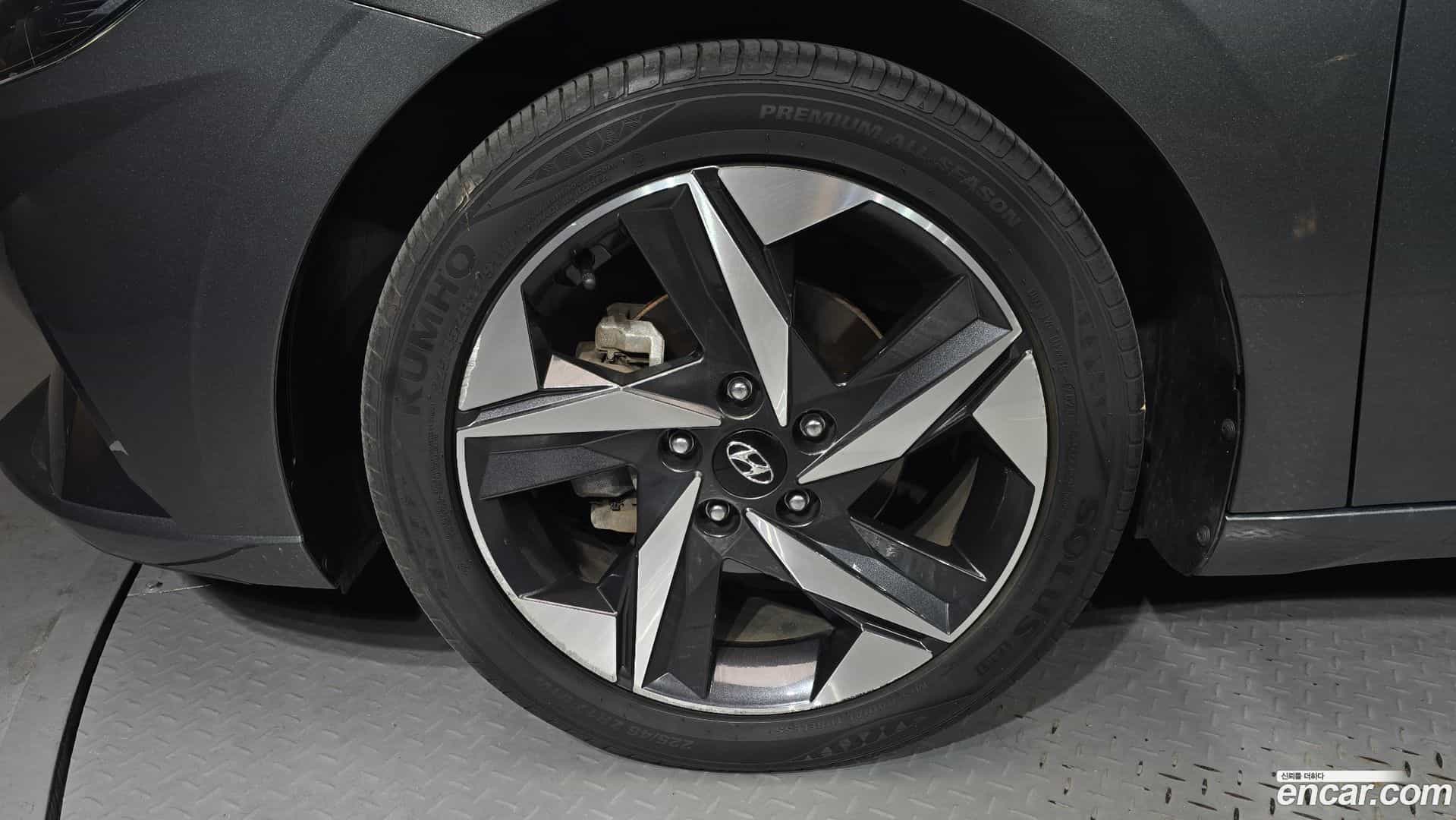 AVANTE Hyundai 2021.0-OUTER-005