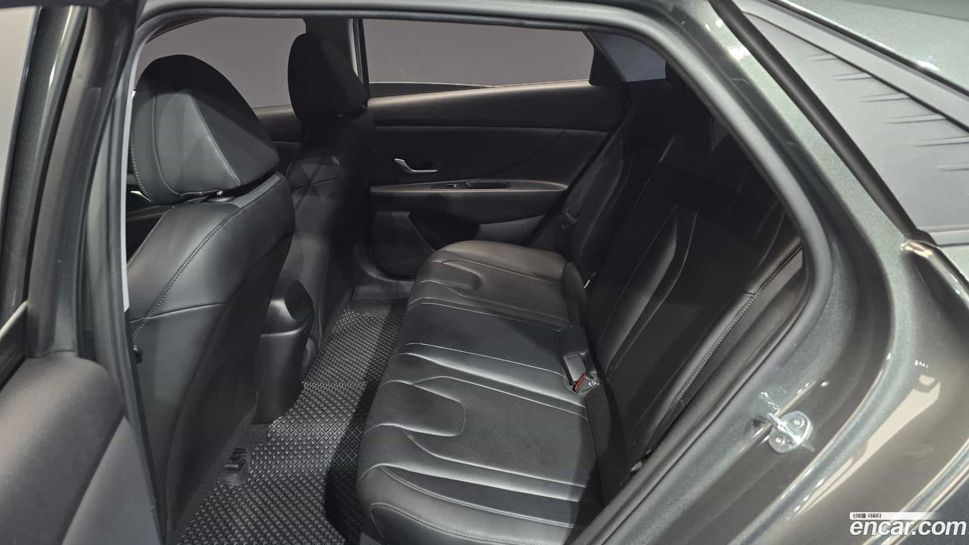 AVANTE Hyundai 2021.0-OPTION-015