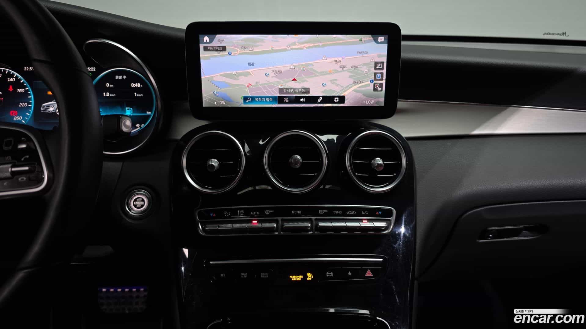 GLC-Class Mercedes-Benz 2021.3-OPTION-017