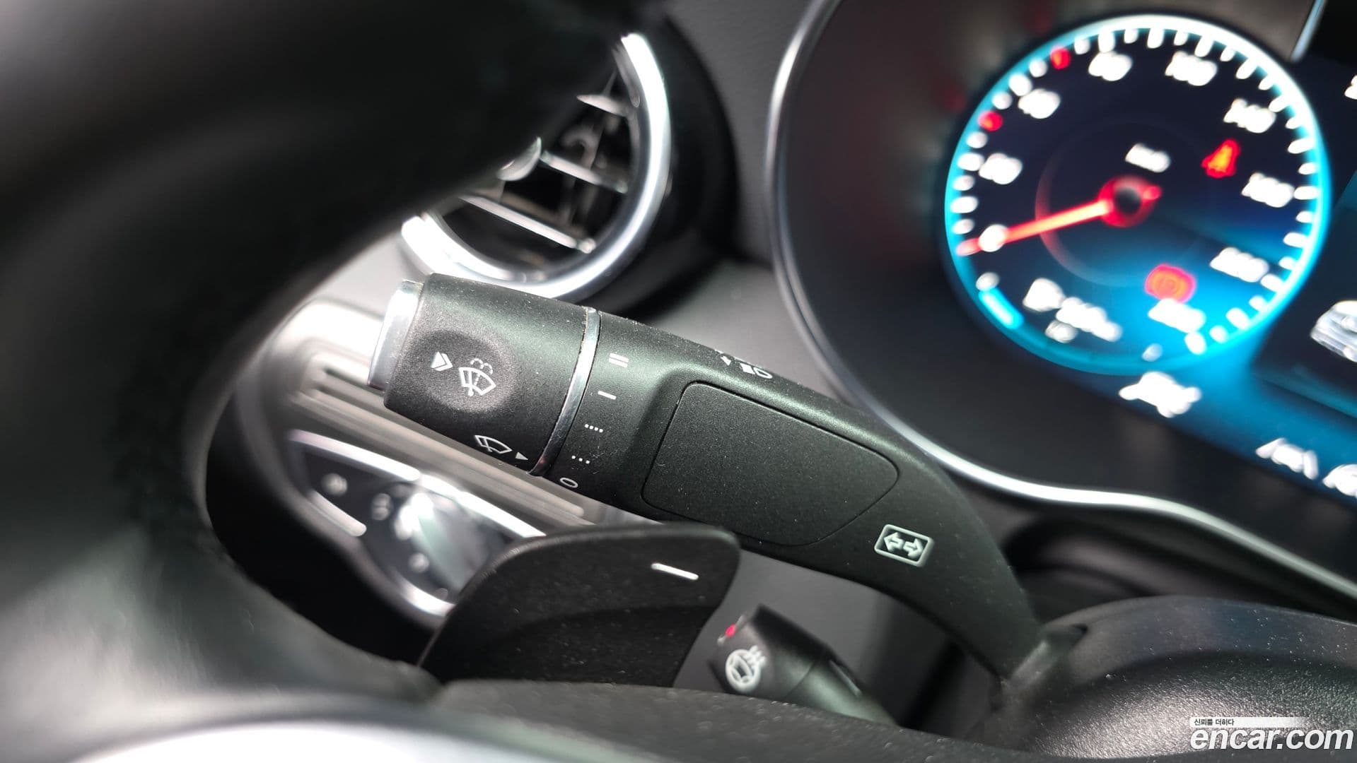 Main__Slider__Photo:GLC-Class Mercedes-Benz 2021.3-27