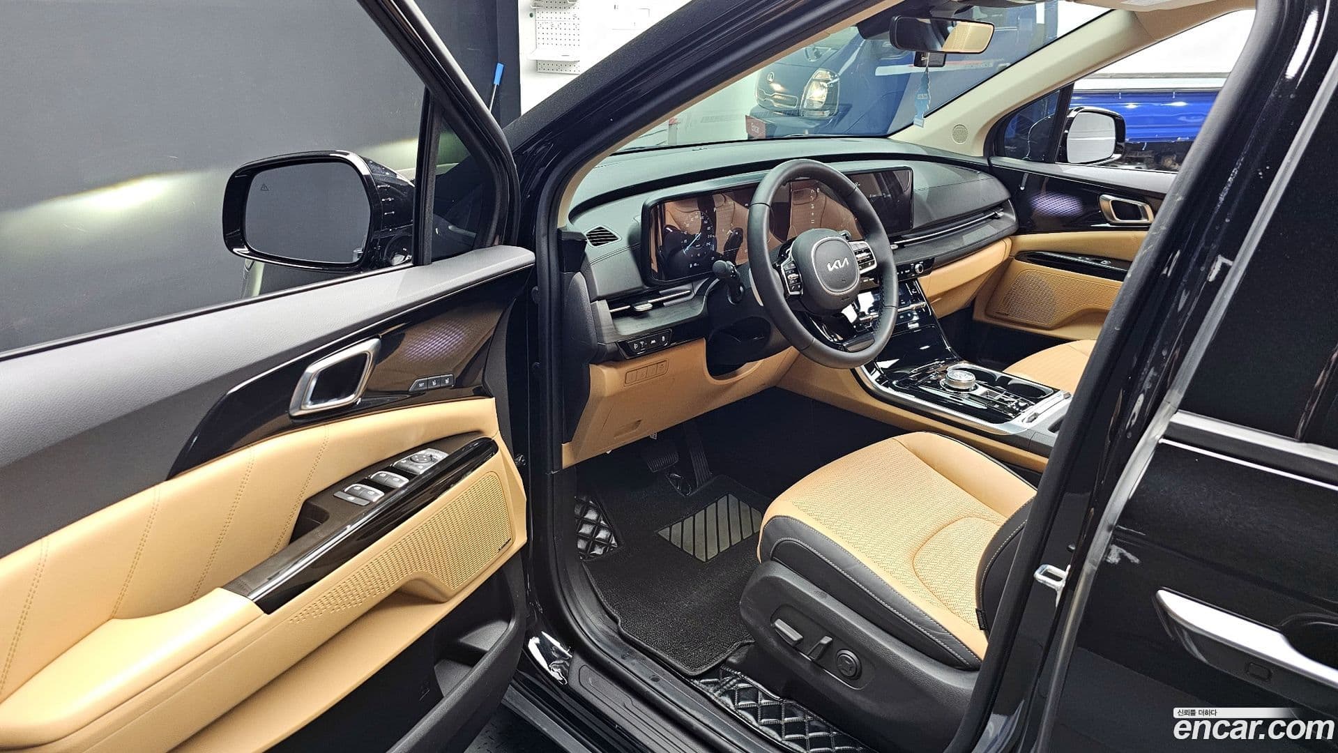 Main__Slider__Photo:Canival Kia 2022.8-9