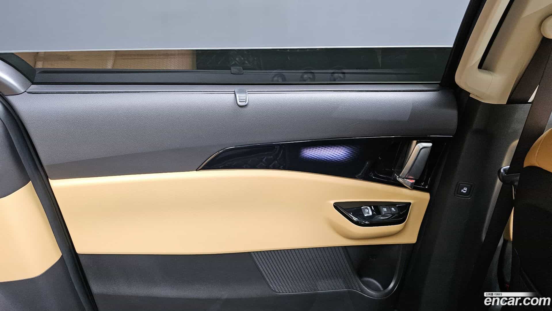 Canival Kia 2022.8-INNER-035