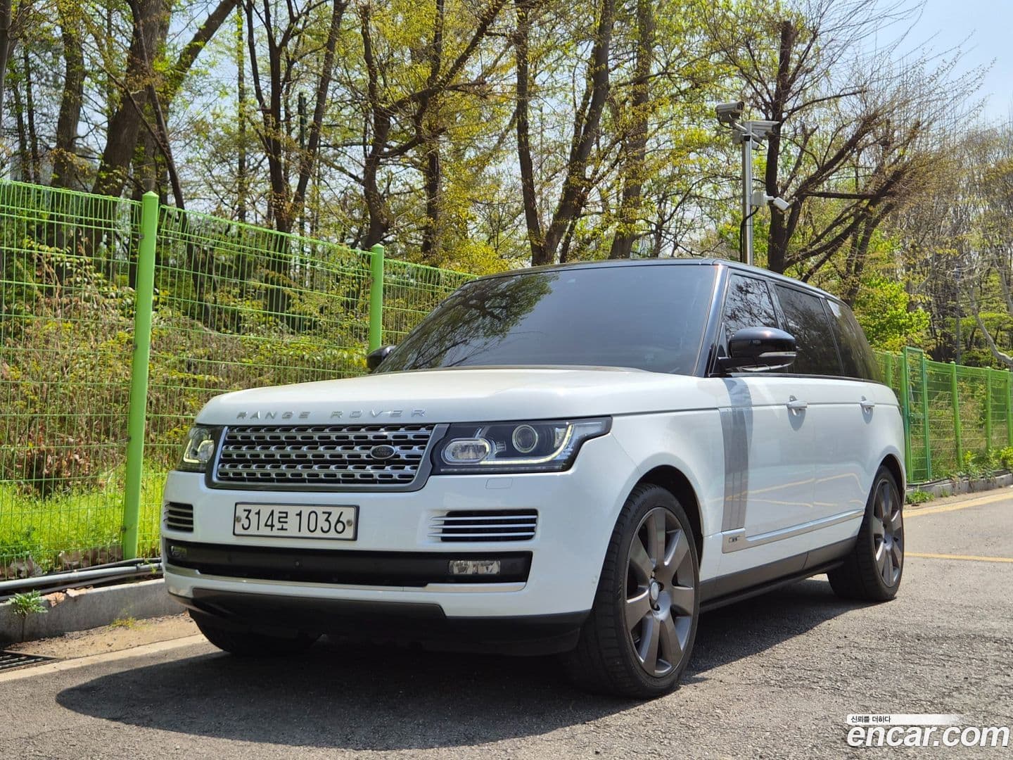 Main__Slider__Photo:Range Rover Land Rover 2017.10-0