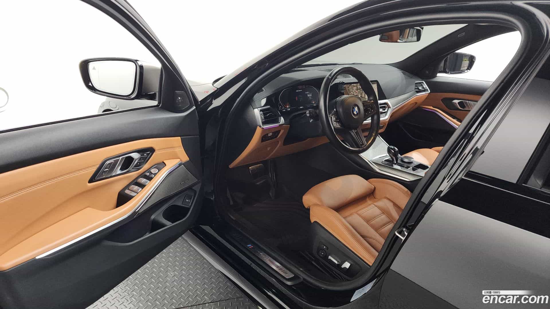 3-Series BMW 2021.3-INNER-010