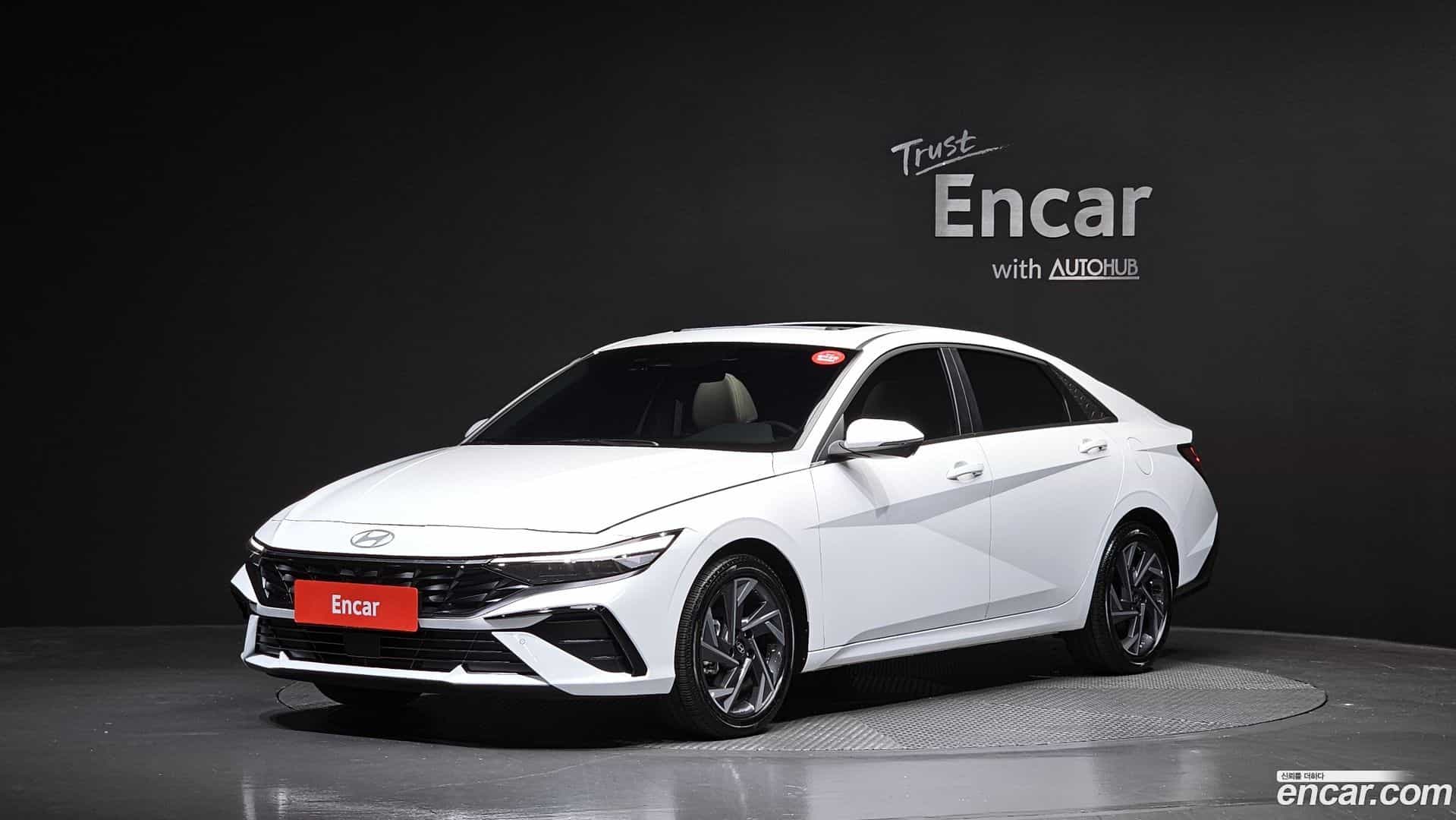 AVANTE Hyundai 2025.2-OUTER-001