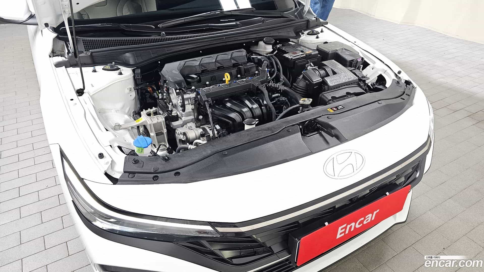AVANTE Hyundai 2025.2-OUTER-006