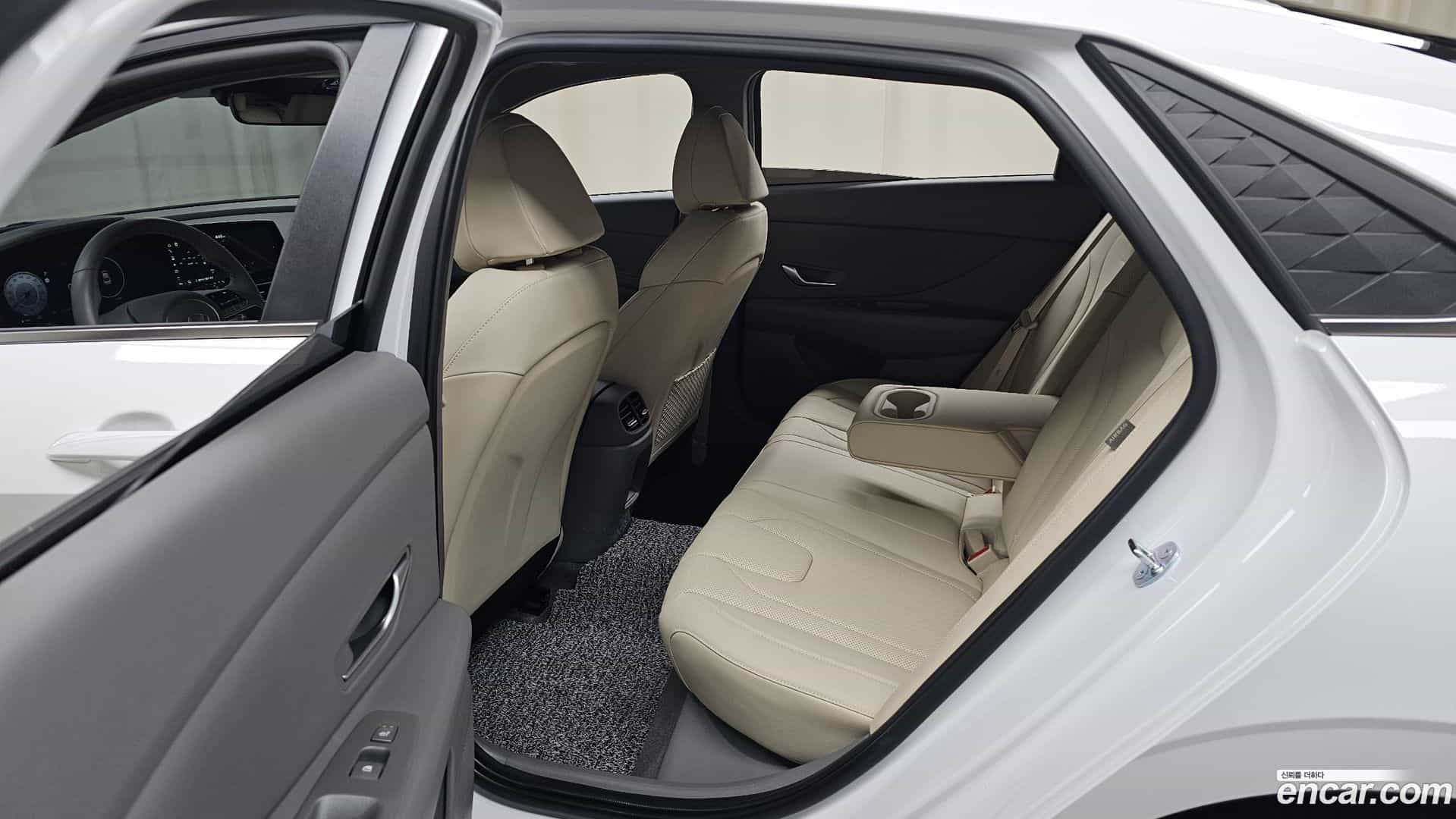 AVANTE Hyundai 2025.2-OPTION-015