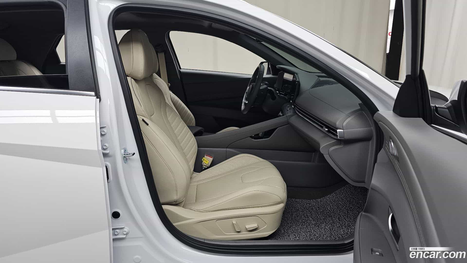 AVANTE Hyundai 2025.2-OPTION-016