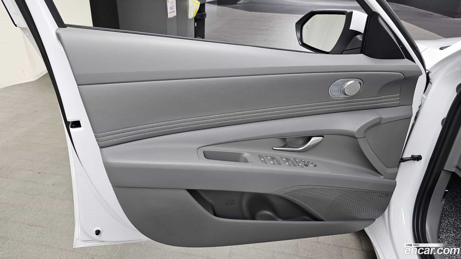 AVANTE Hyundai 2025.2-INNER-034