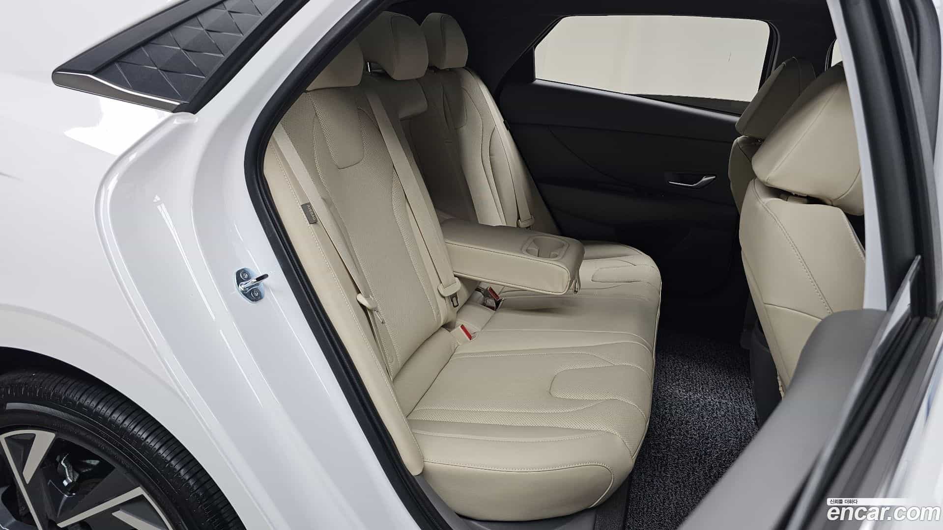 AVANTE Hyundai 2025.2-INNER-036