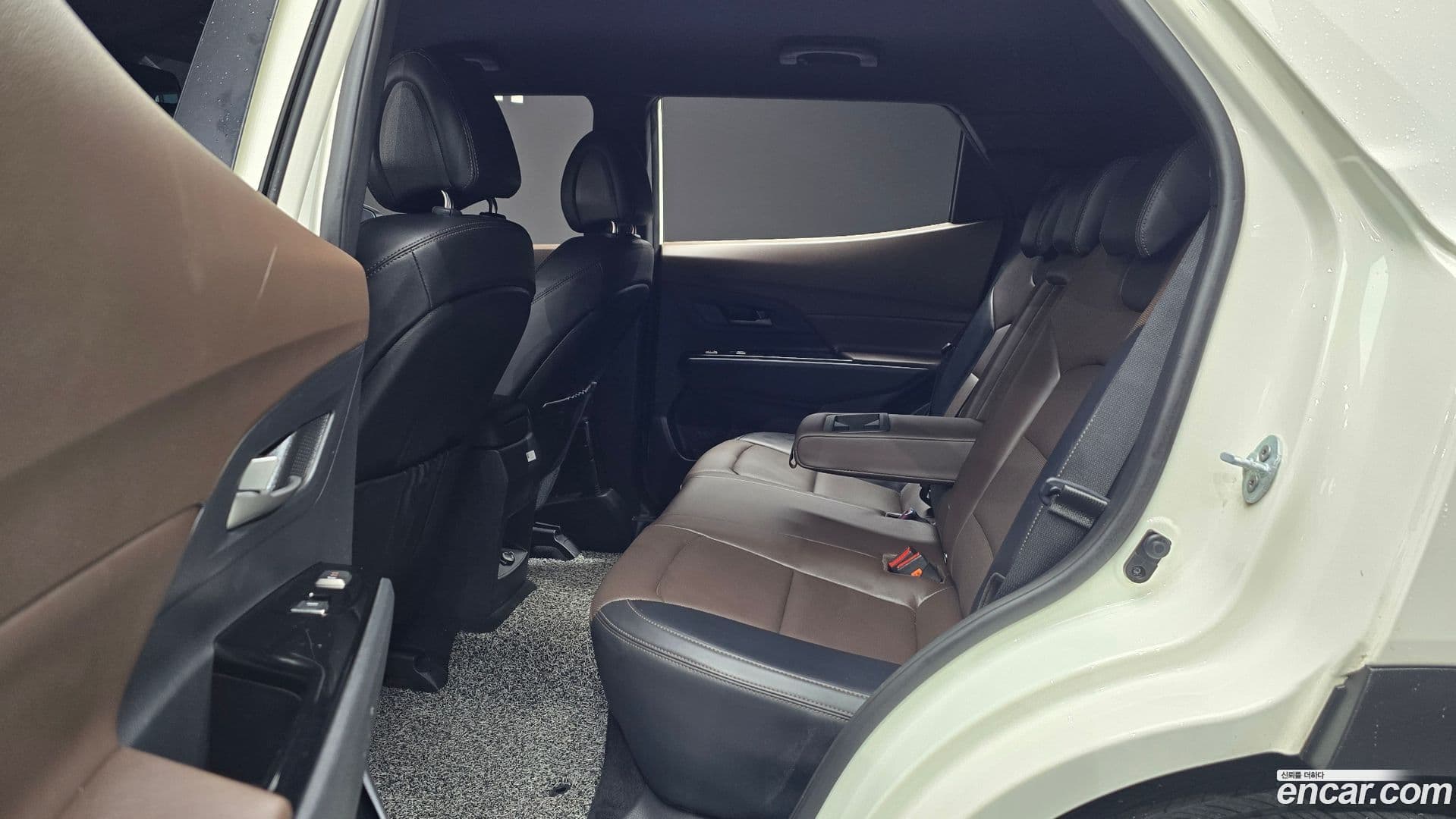 Main__Slider__Photo:KORANDO KG Mobility 2020.5-11