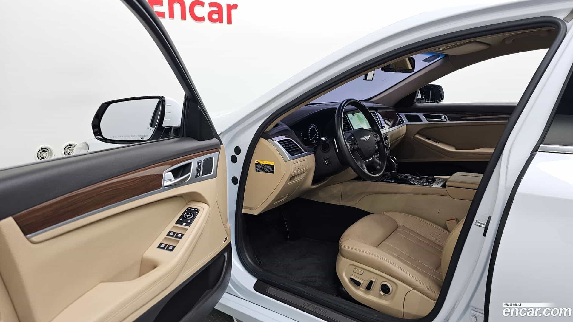 Genesis Hyundai 2014.3-INNER-010