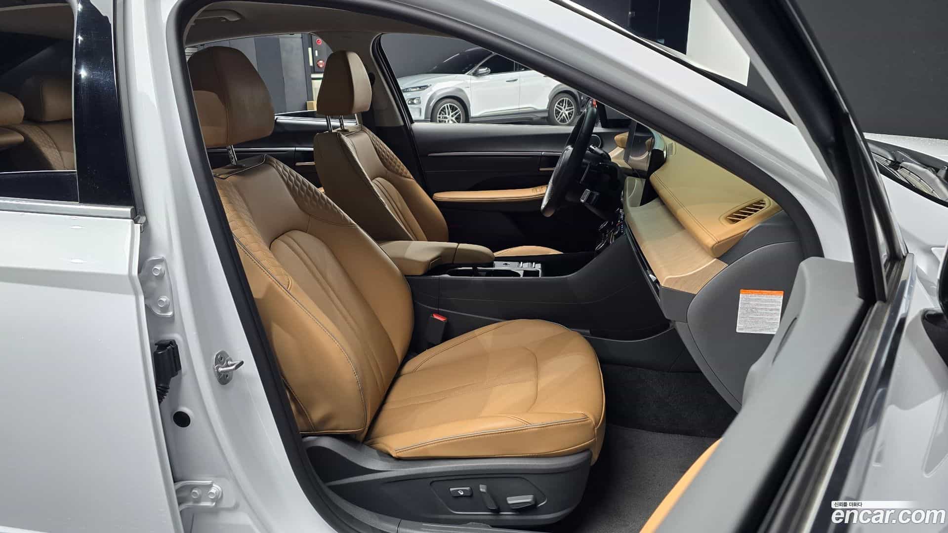 Sonata Hyundai 2025.11-INNER-010