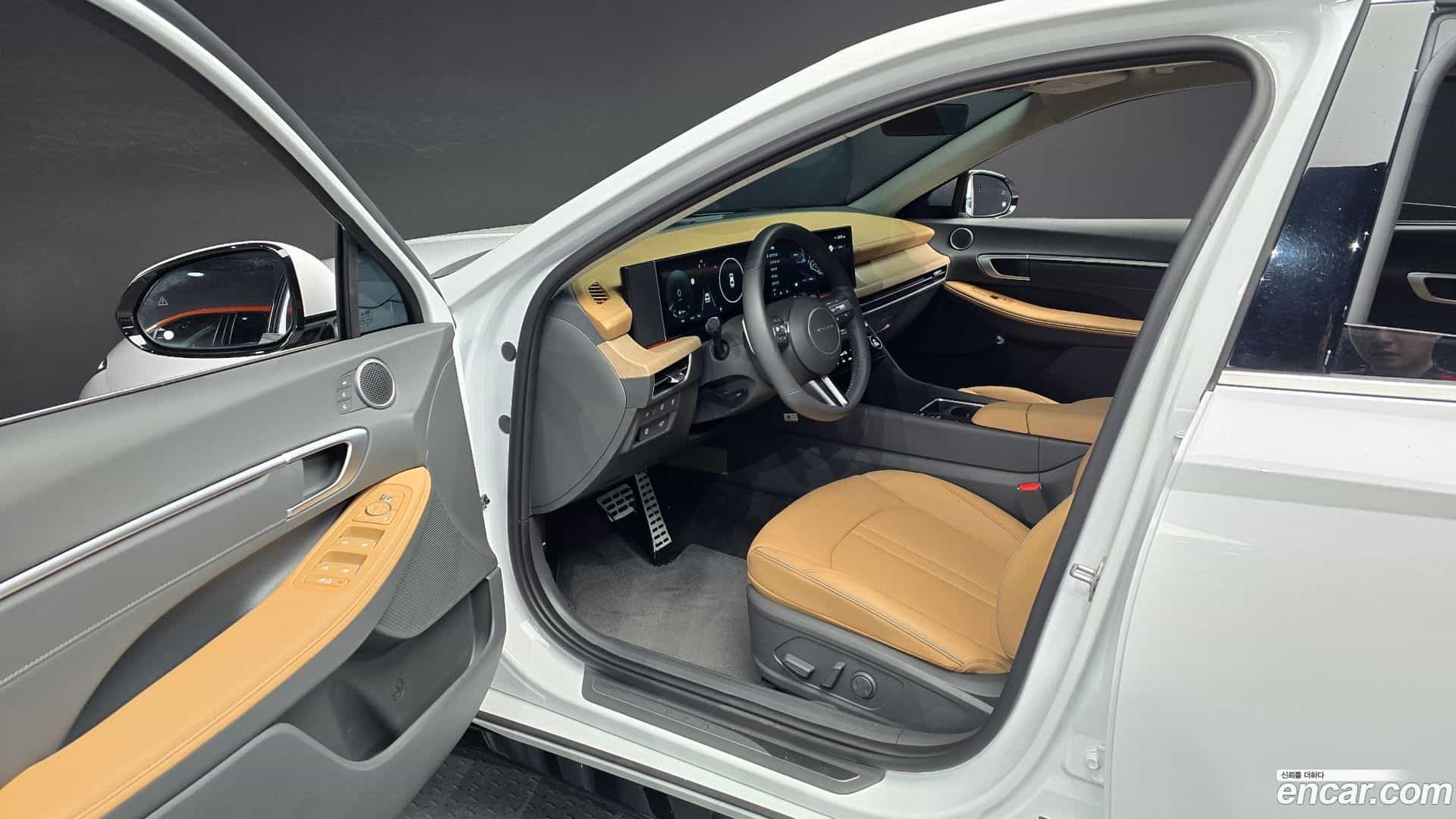 Sonata Hyundai 2025.11-OPTION-015