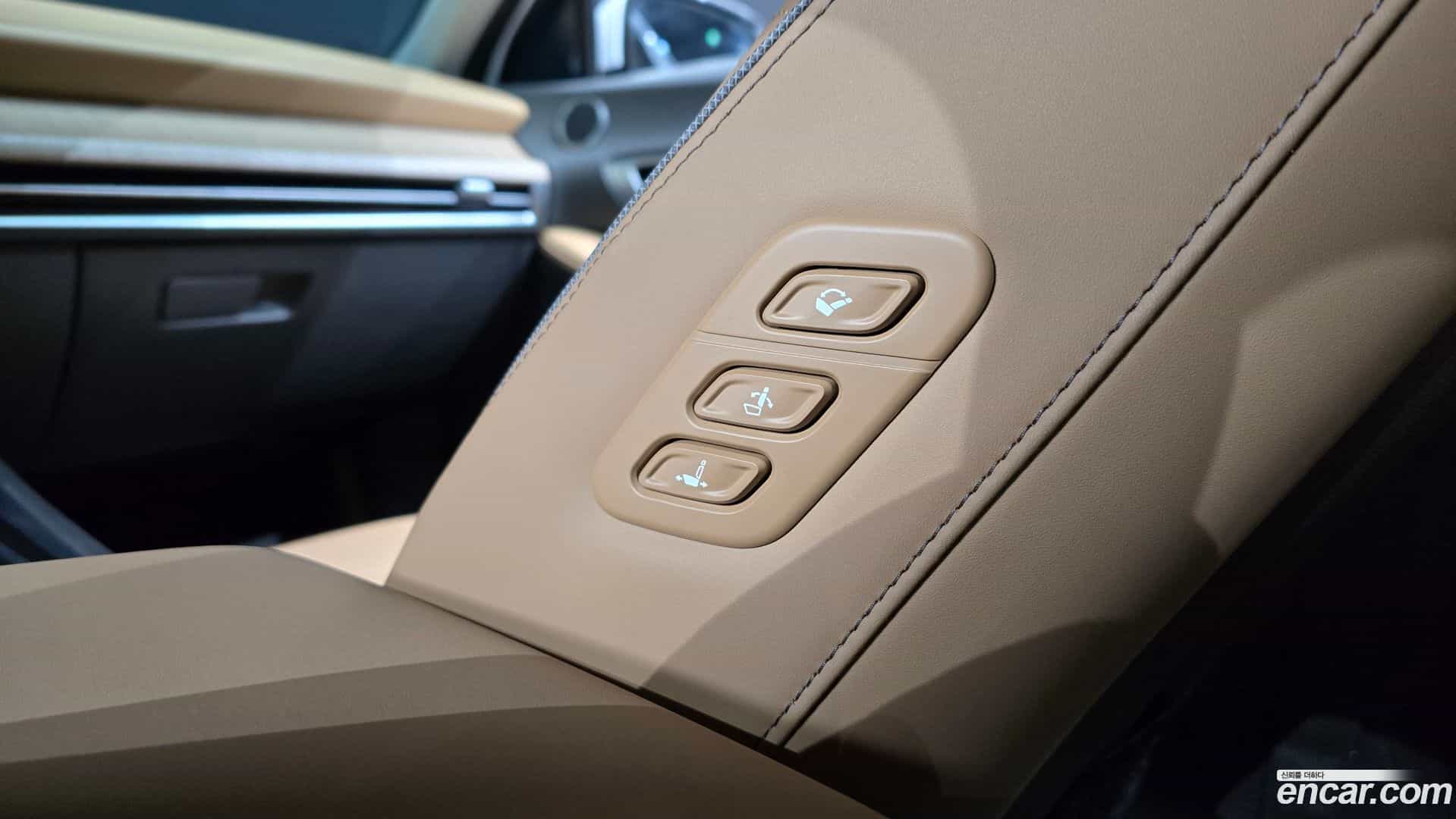 Sonata Hyundai 2025.11-OPTION-040