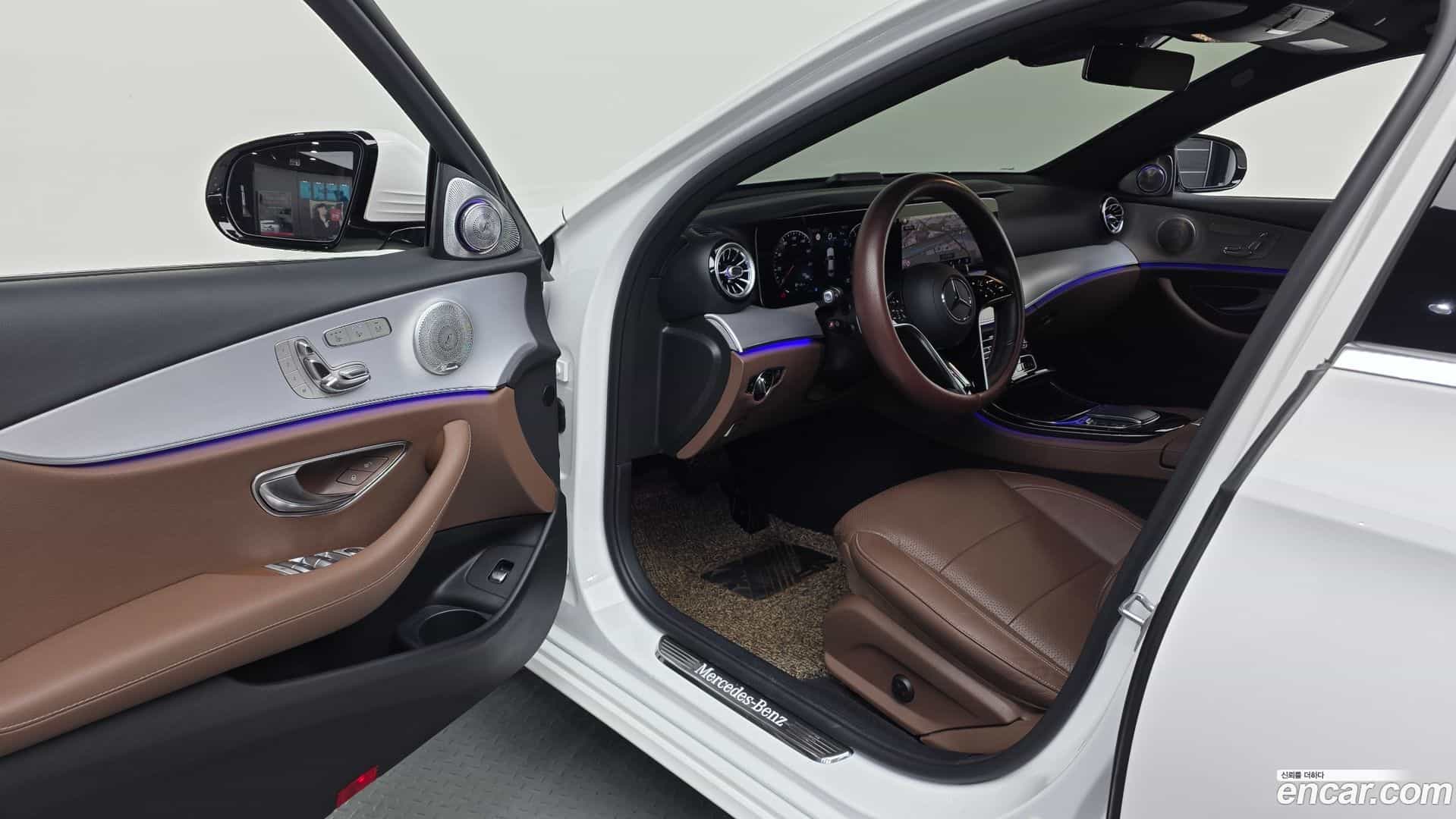E-Class Mercedes-Benz 2021.4-INNER-010