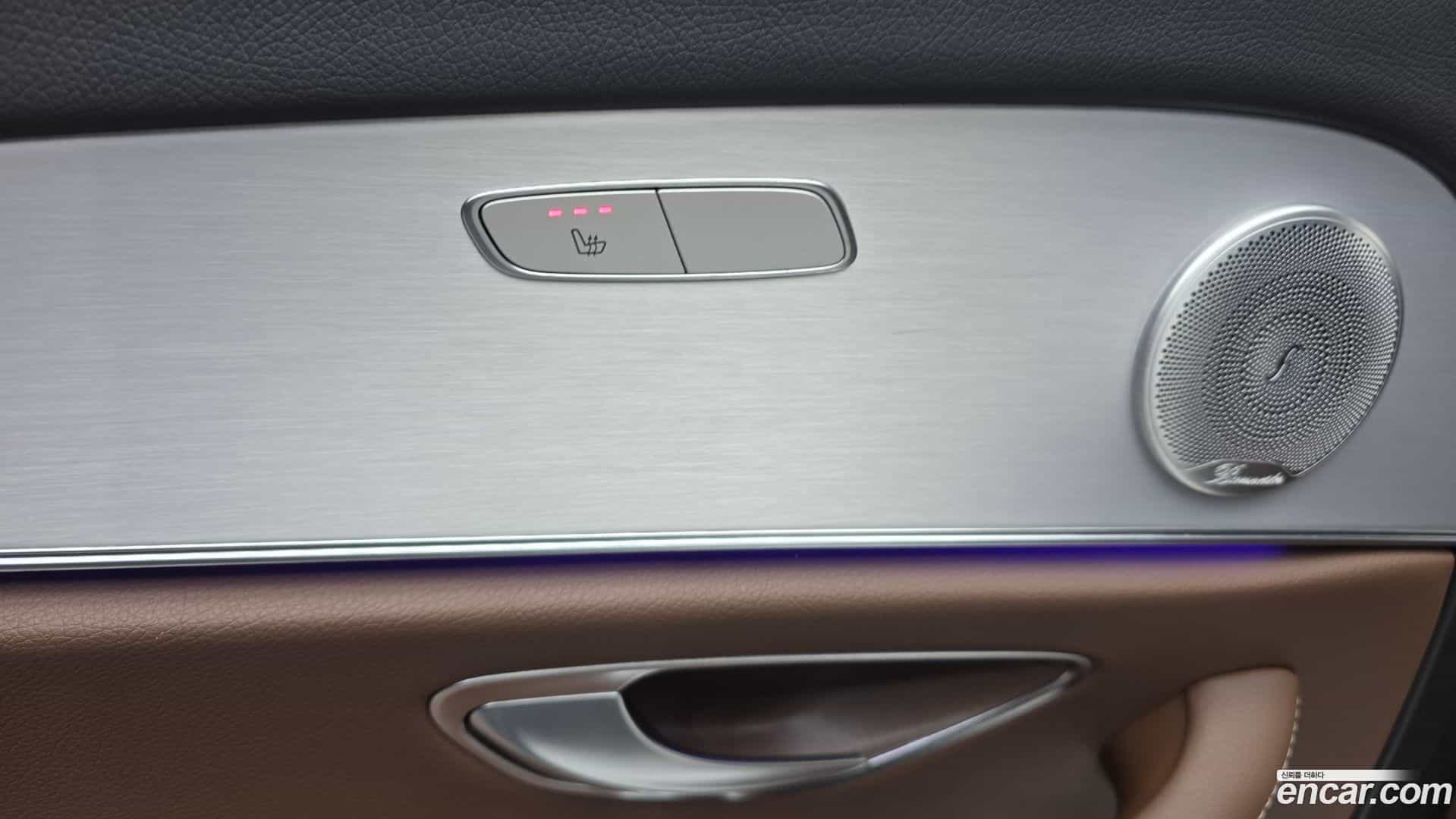 E-Class Mercedes-Benz 2021.4-OPTION-022