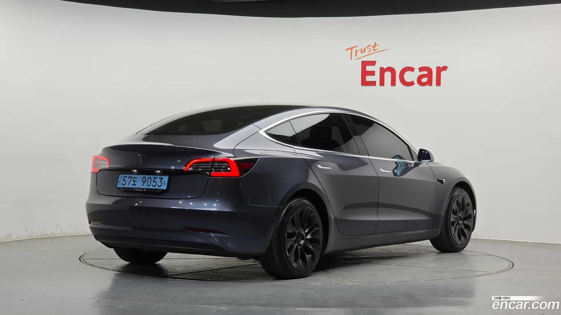 Model 3 Tesla 2020.1-OUTER-002
