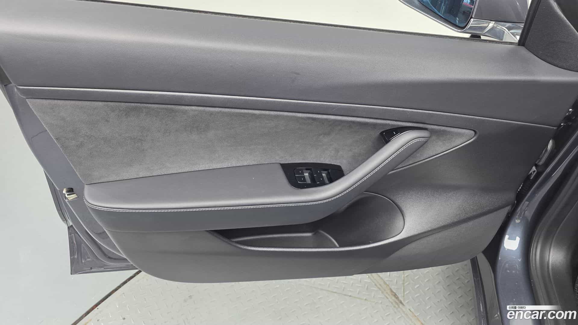 Model 3 Tesla 2020.1-INNER-034