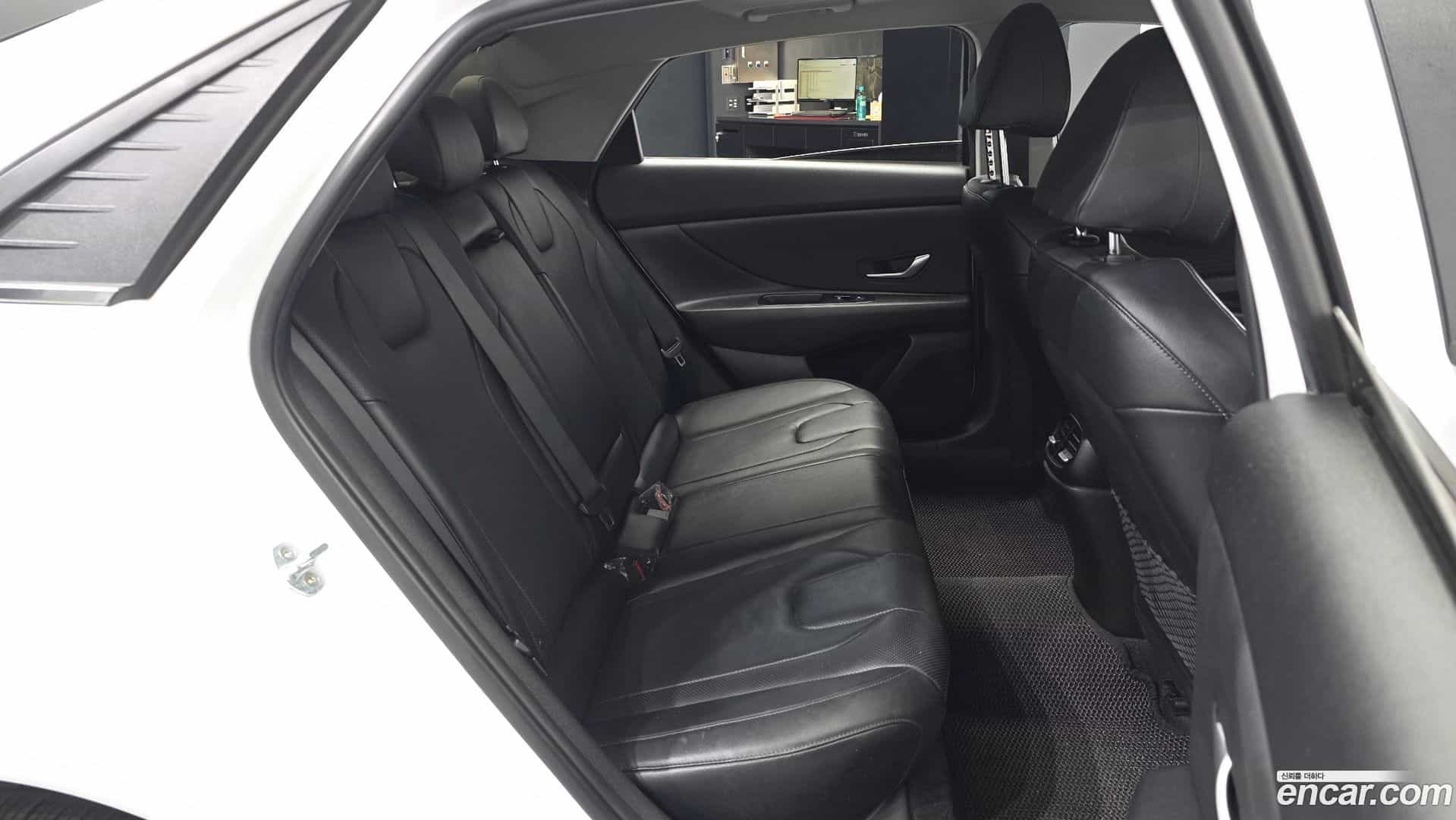 AVANTE Hyundai 2020.8-OPTION-016