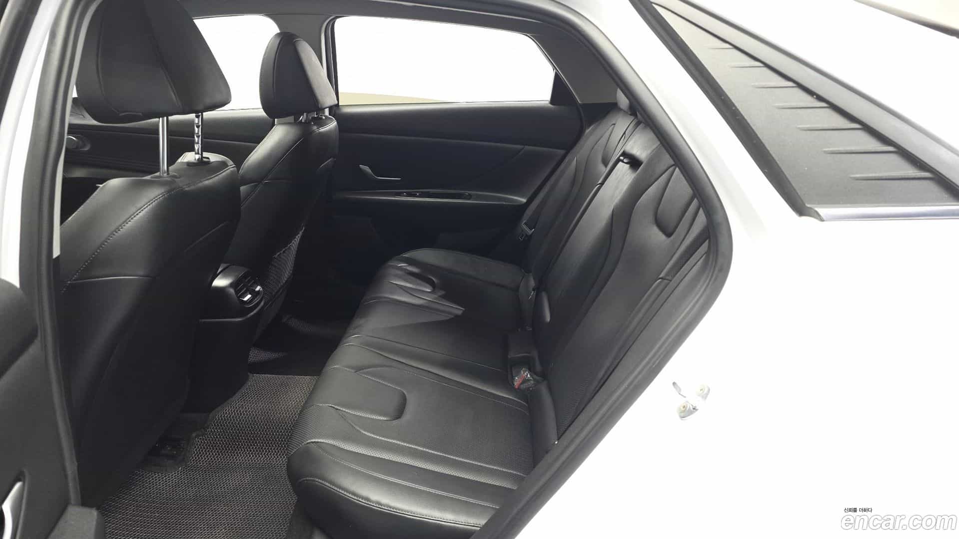 AVANTE Hyundai 2020.8-INNER-036